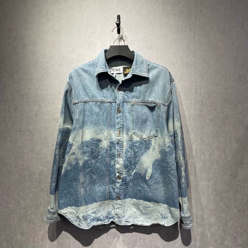 Loewe Loewe Wave printed denim shirt Size L / US 10 / IT 46 - 1 Thumbnail