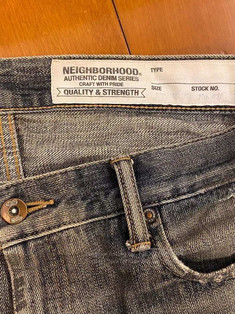 Neighborhood Neighborhood size M Jeans Size US 27 - 4 Thumbnail