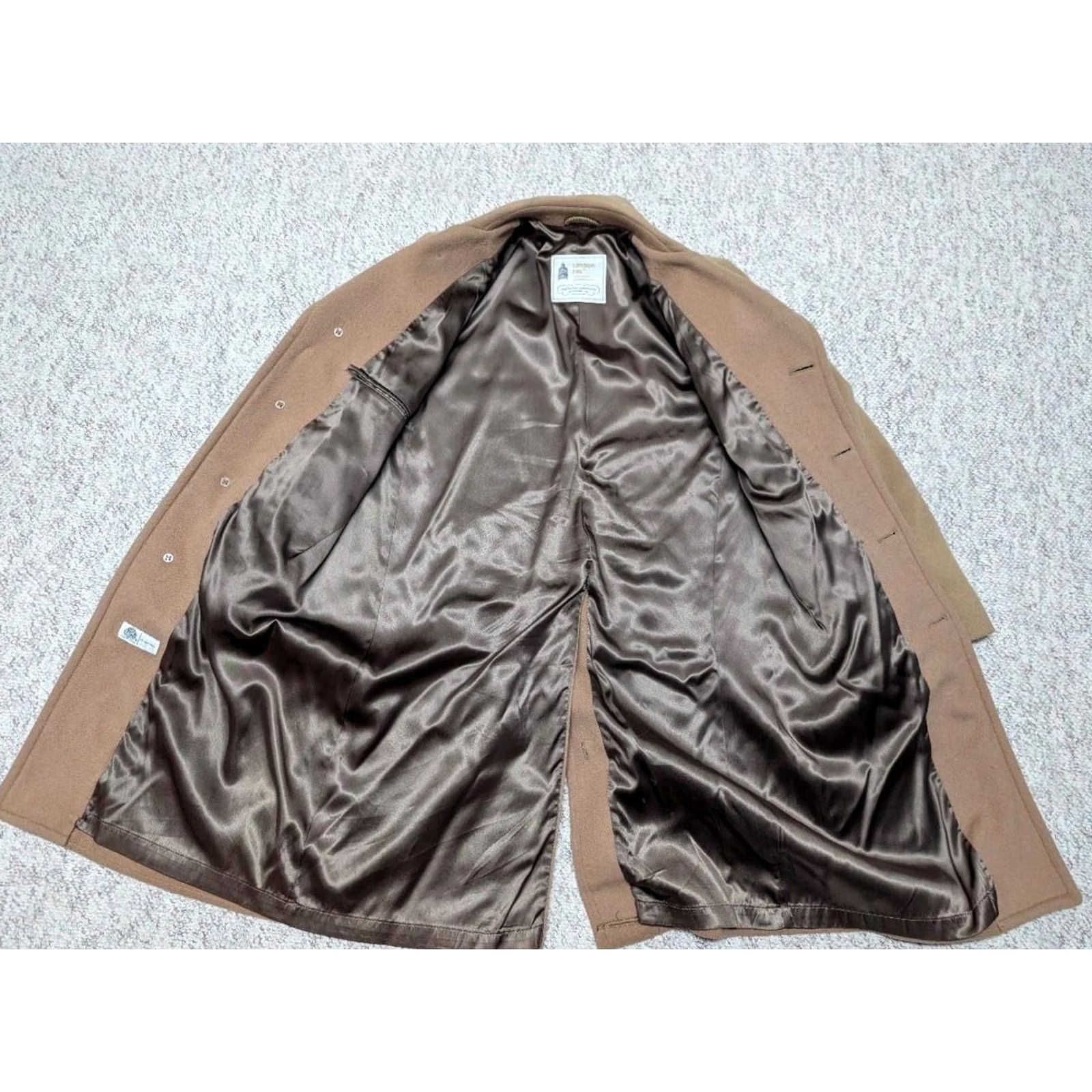 London Fog VINTAGE London Fog Overcoat Wool Camel 36R Mens XS Coat Wool 100% Pattern Solid Button Classic 1980s Size US XS / EU 42 / 0 - 4 Thumbnail