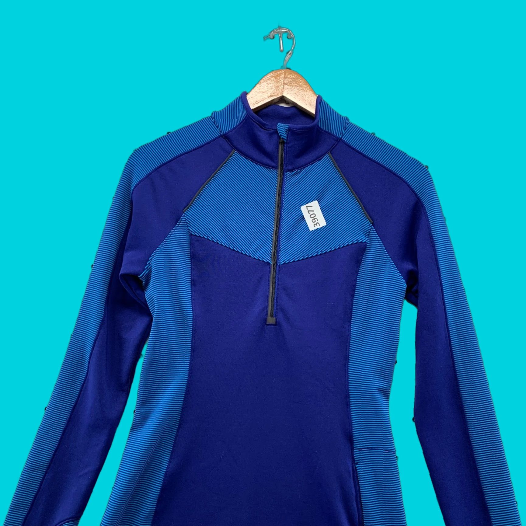 Athleta Athleta XS Blue 1/2 Zip Active Pullover Womens yoga workout Shirt Size XS / US 0-2 / IT 36-38 - 1 Thumbnail