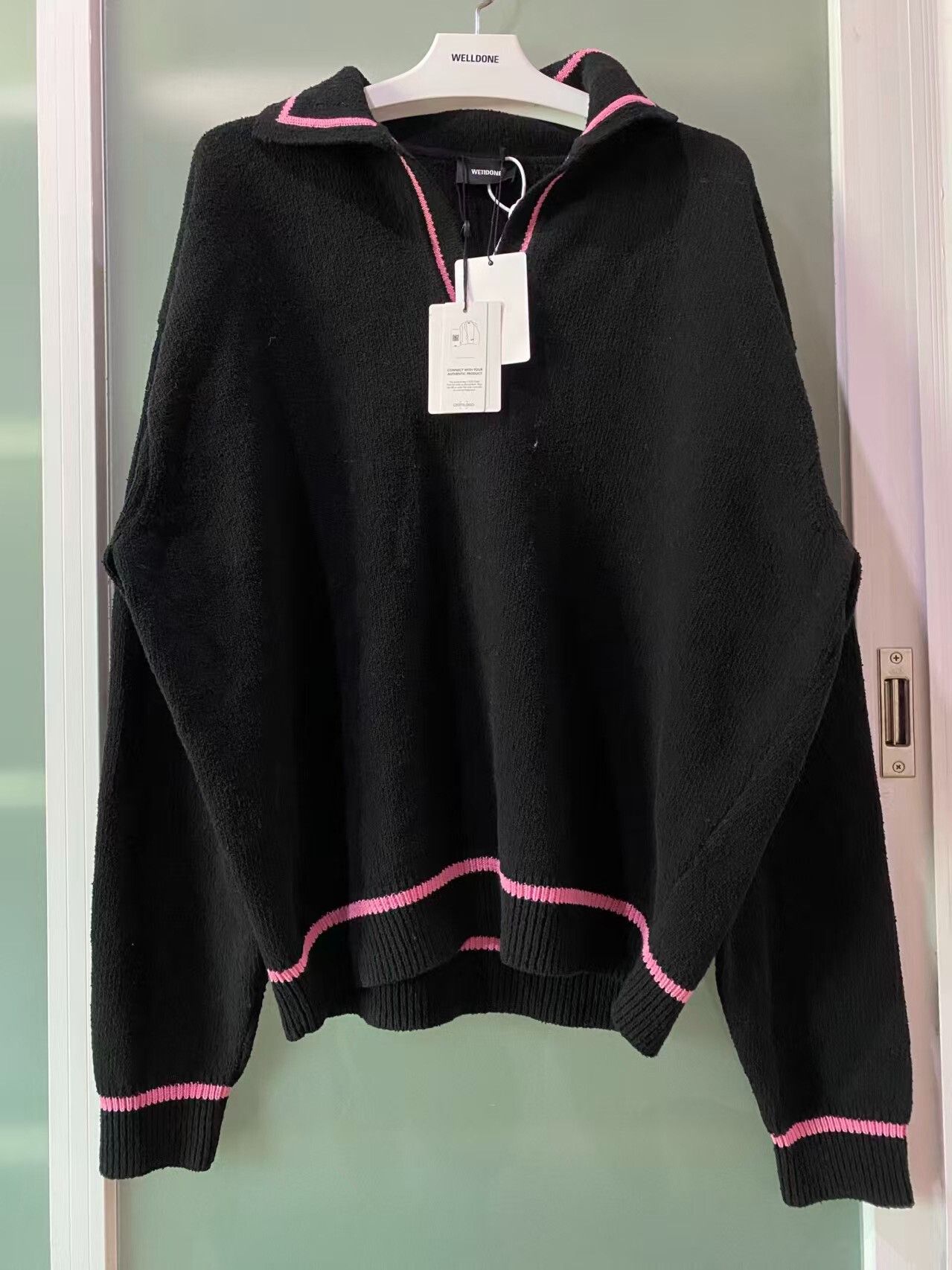 WE11DONE black and pink long sleeve sweater Size US M / EU 48-50 / 2 - 1 Thumbnail