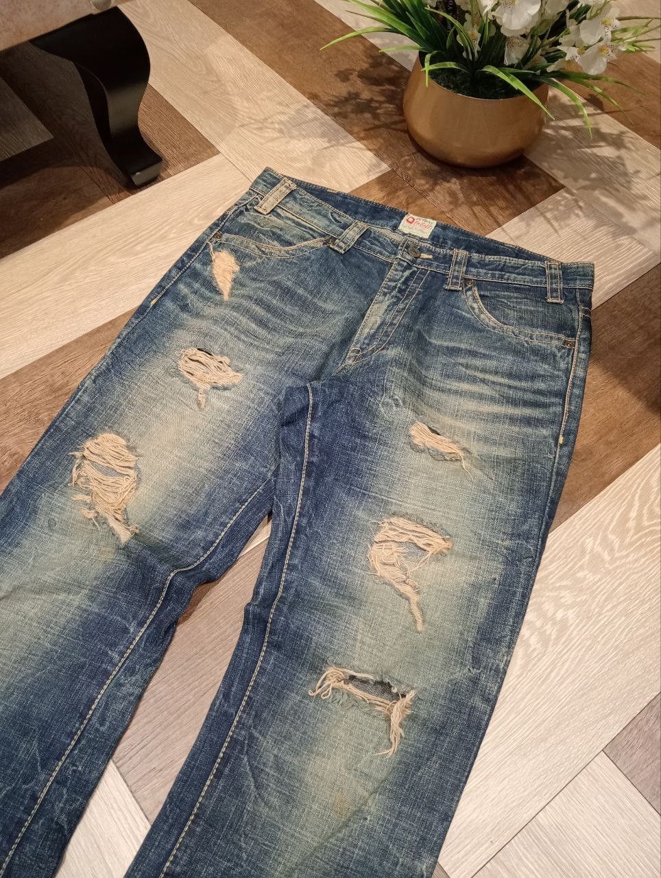 If Six Was Nine OZZ FIRST PINBALL BLUE DISTRESSED FLARED PANTS Size US 32 / EU 48 - 4 Thumbnail