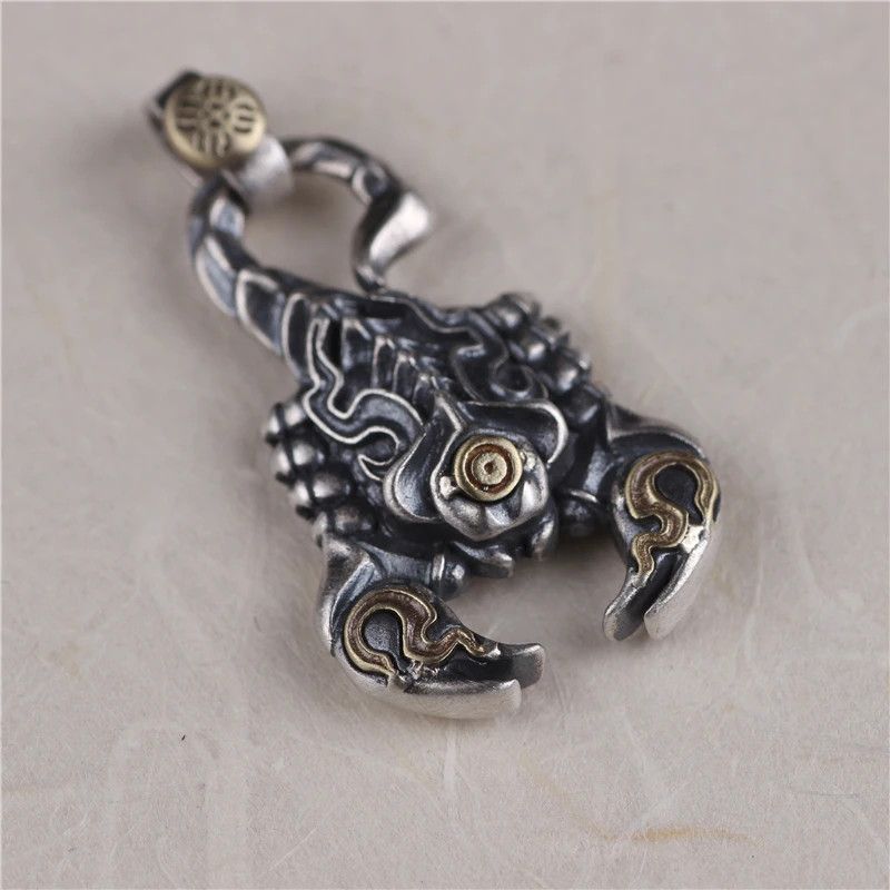 Jewelry × Vintage Small Scorpion Necklace Size ONE SIZE - 3 Thumbnail