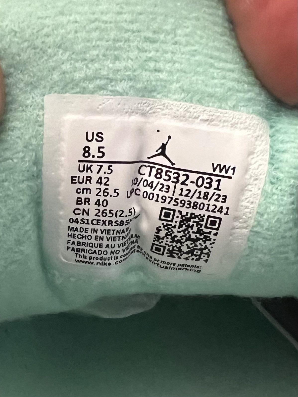 Jordan Brand Jordan 3 Retro “Green Glow” 2024 Size US 8.5 / EU 41-42 - 11 Thumbnail