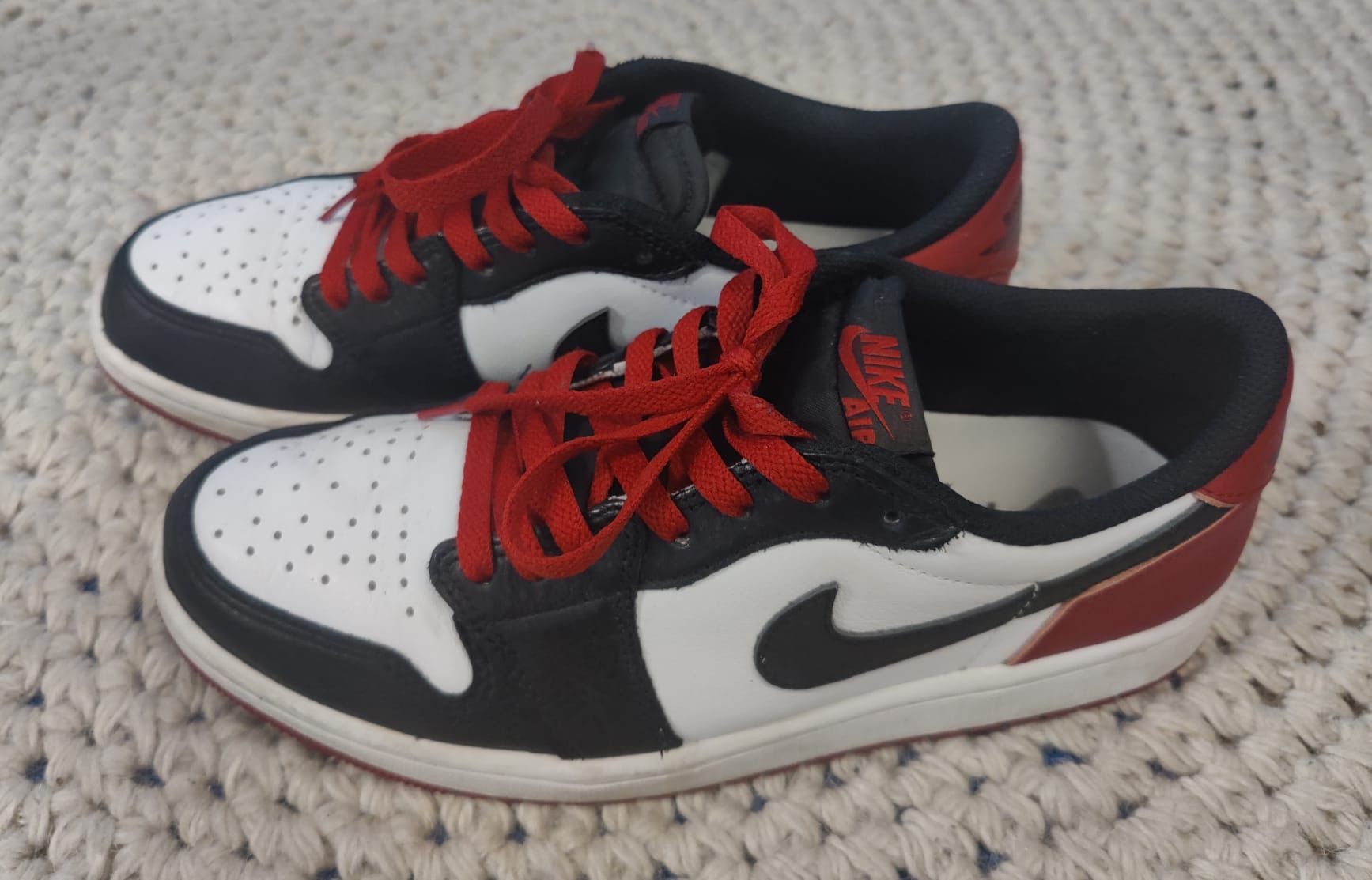 Jordan Brand Nike Air Jordan 1 Retro Low Black Toe CZ0790 106 Size 8.5 Size US 8.5 / EU 41-42 - 1 Thumbnail