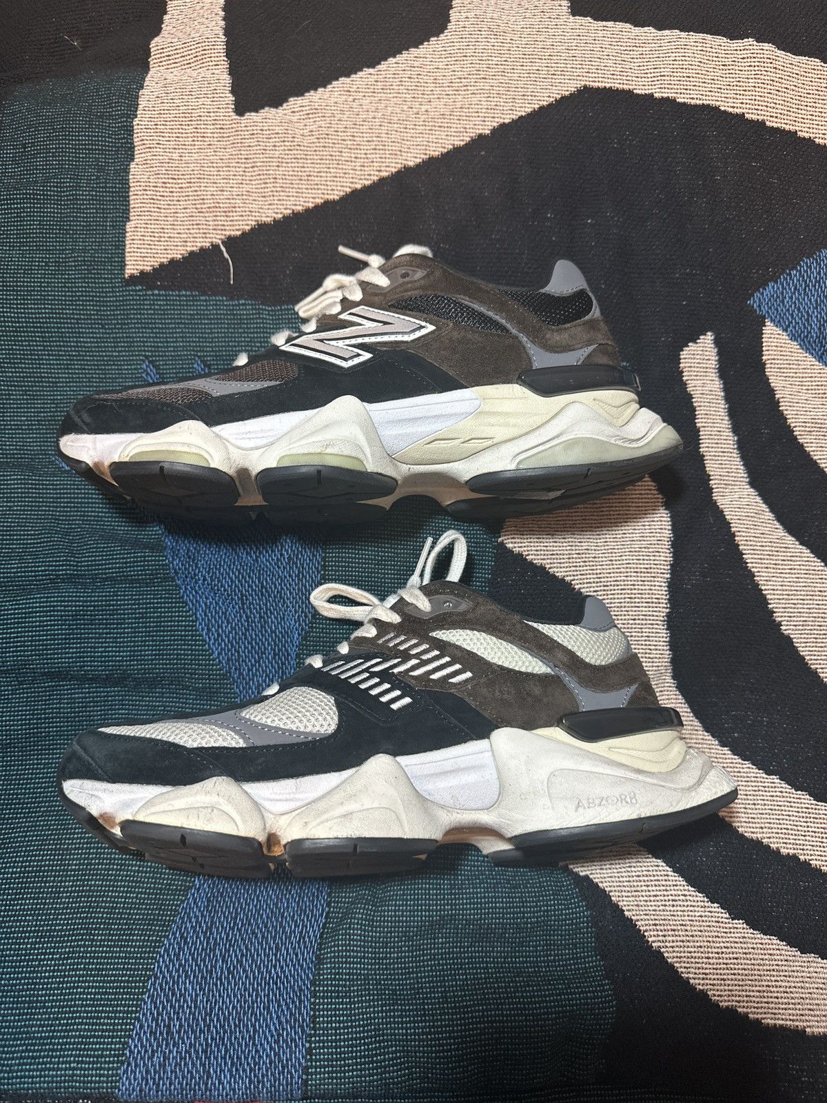 New Balance New Balance 9060 Size US 7 / EU 40 - 3 Thumbnail