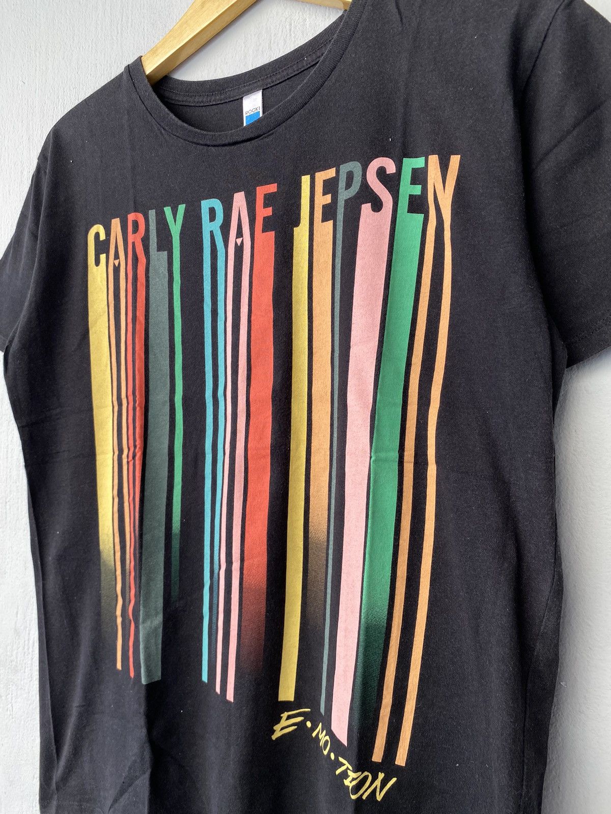 Band Tees VINTAGE CARLY RAE JEPSEN GIMME LOVE TOUR TEE Size US M / EU 48-50 / 2 - 2 Thumbnail