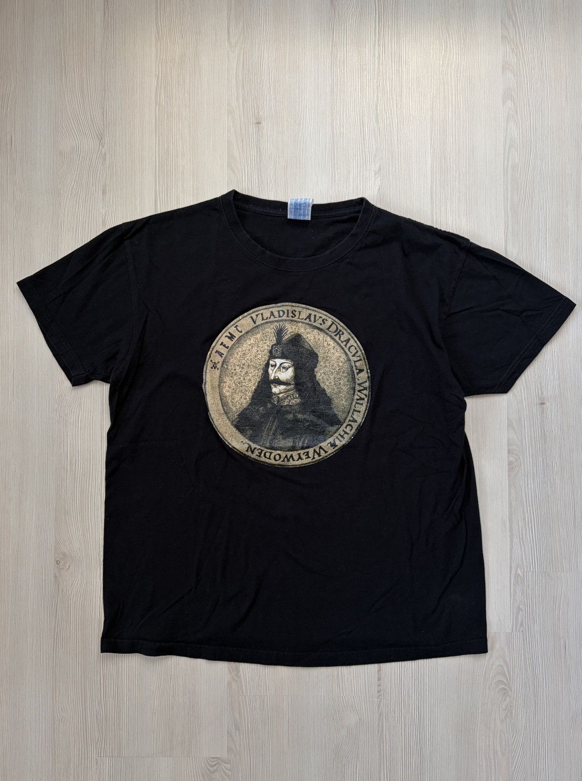 Vintage Vladyslav Tepes Dracula Vlad III DRACULA T-shirt Size US M / EU 48-50 / 2 - 1 Thumbnail