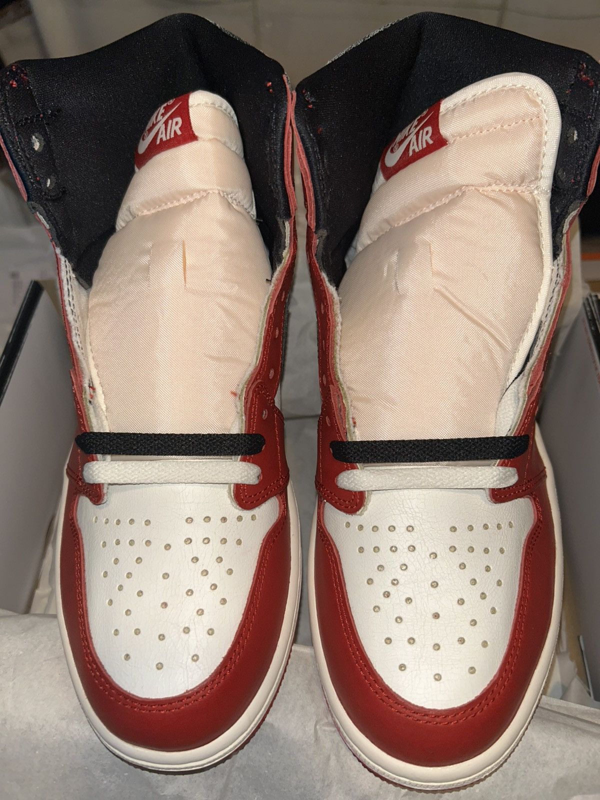 Nike Jordan 1 lost and found Size US 10 / EU 43 - 2 Thumbnail
