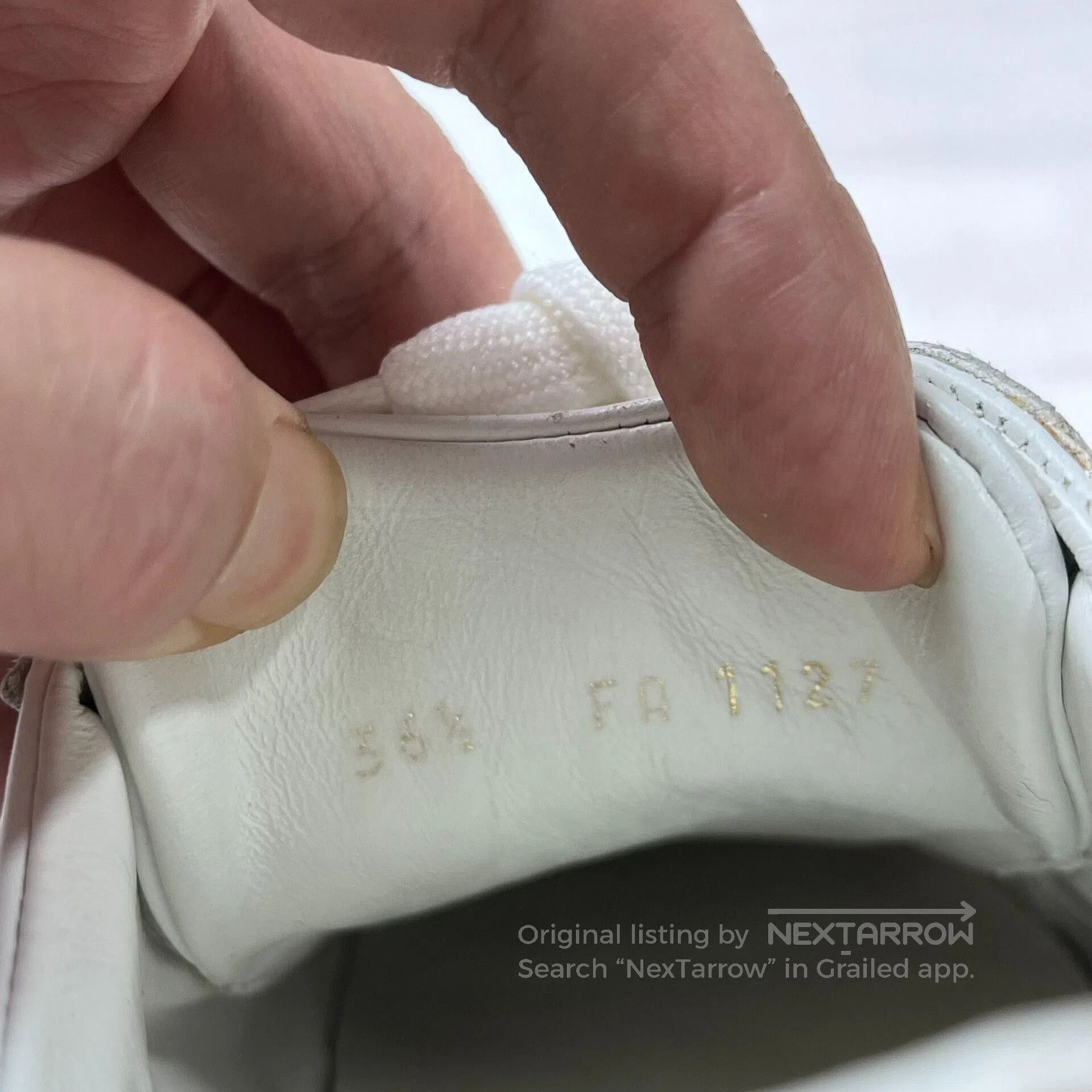 Louis Vuitton Louis Vuitton White Embroidered Platform Shoes. Size US 5.5 / IT 35.5 - 8 Thumbnail