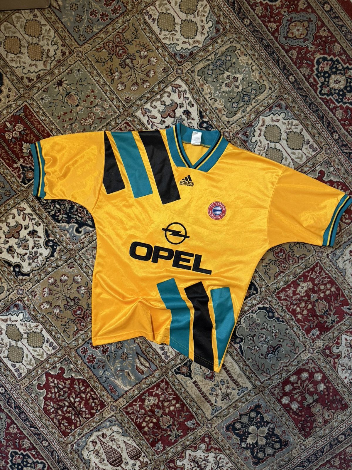 Adidas Adidas x Bayern 1993/96 With Number Rare Block Core Y2K Rare Size US L / EU 52-54 / 3 - 1 Thumbnail