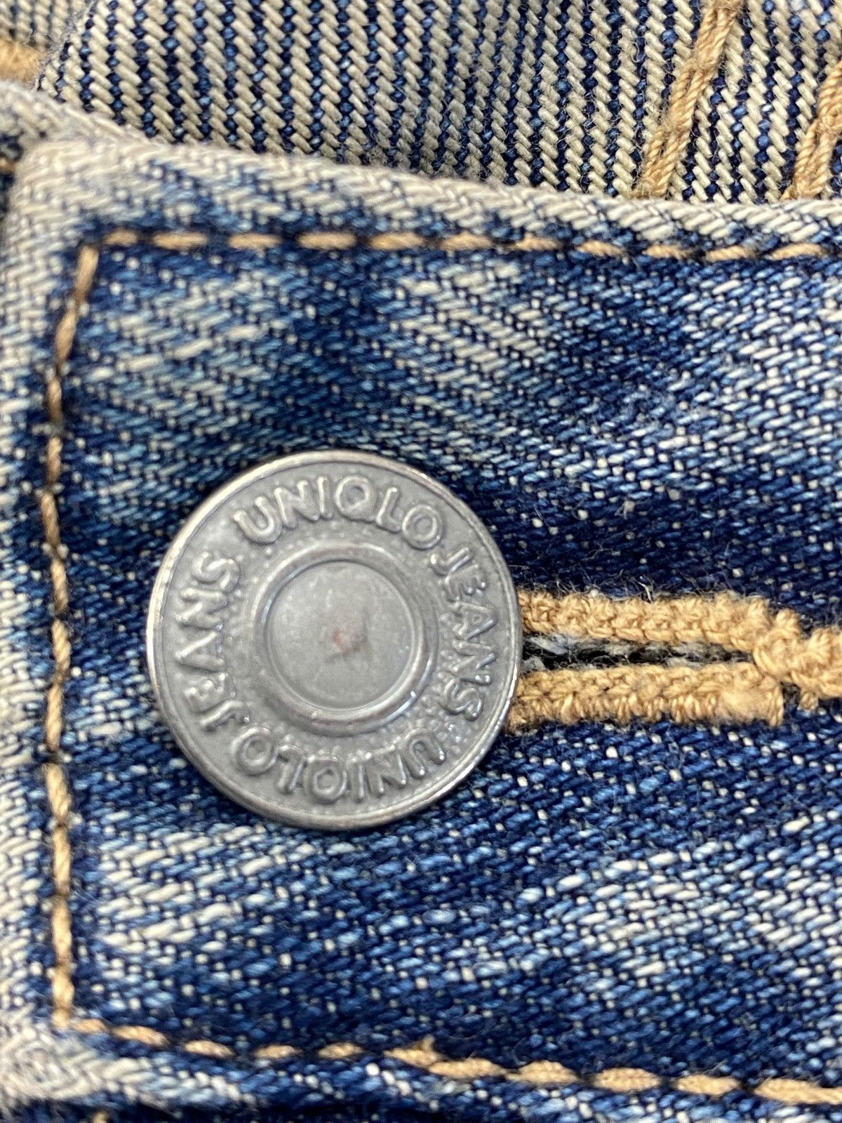 Uniqlo Uniqlo Faded Blue Wash Style Bootcut Jeans Size US 32 / EU 48 - 11 Thumbnail