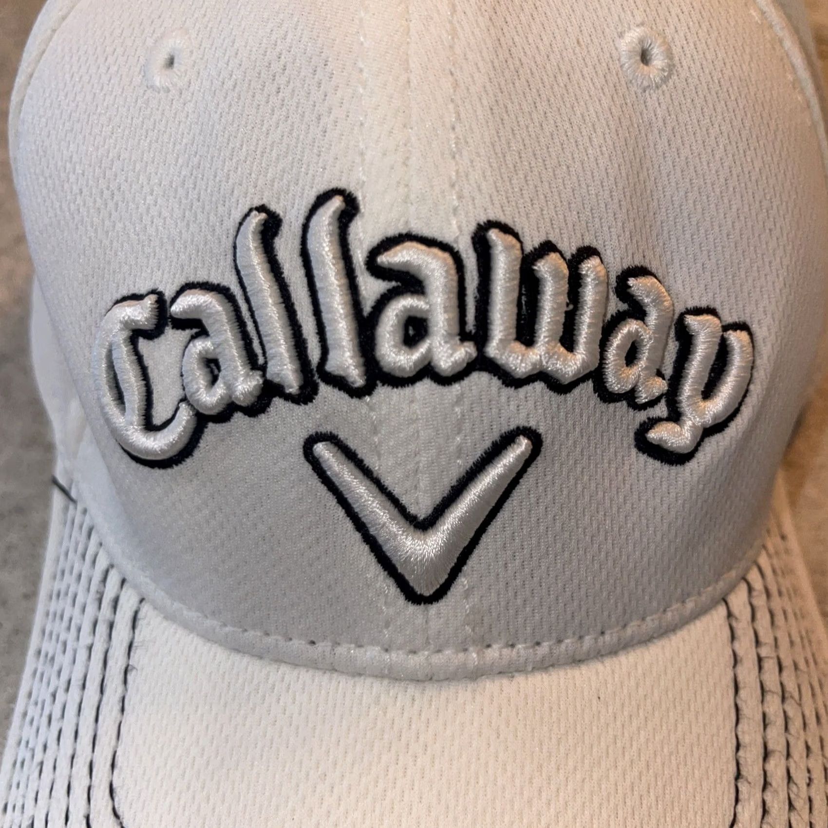 New Era VINTAGE Callaway New Era Medium-Large Hat Cap Golf White Embroidered Stained Headband Mens Size ONE SIZE - 7 Thumbnail