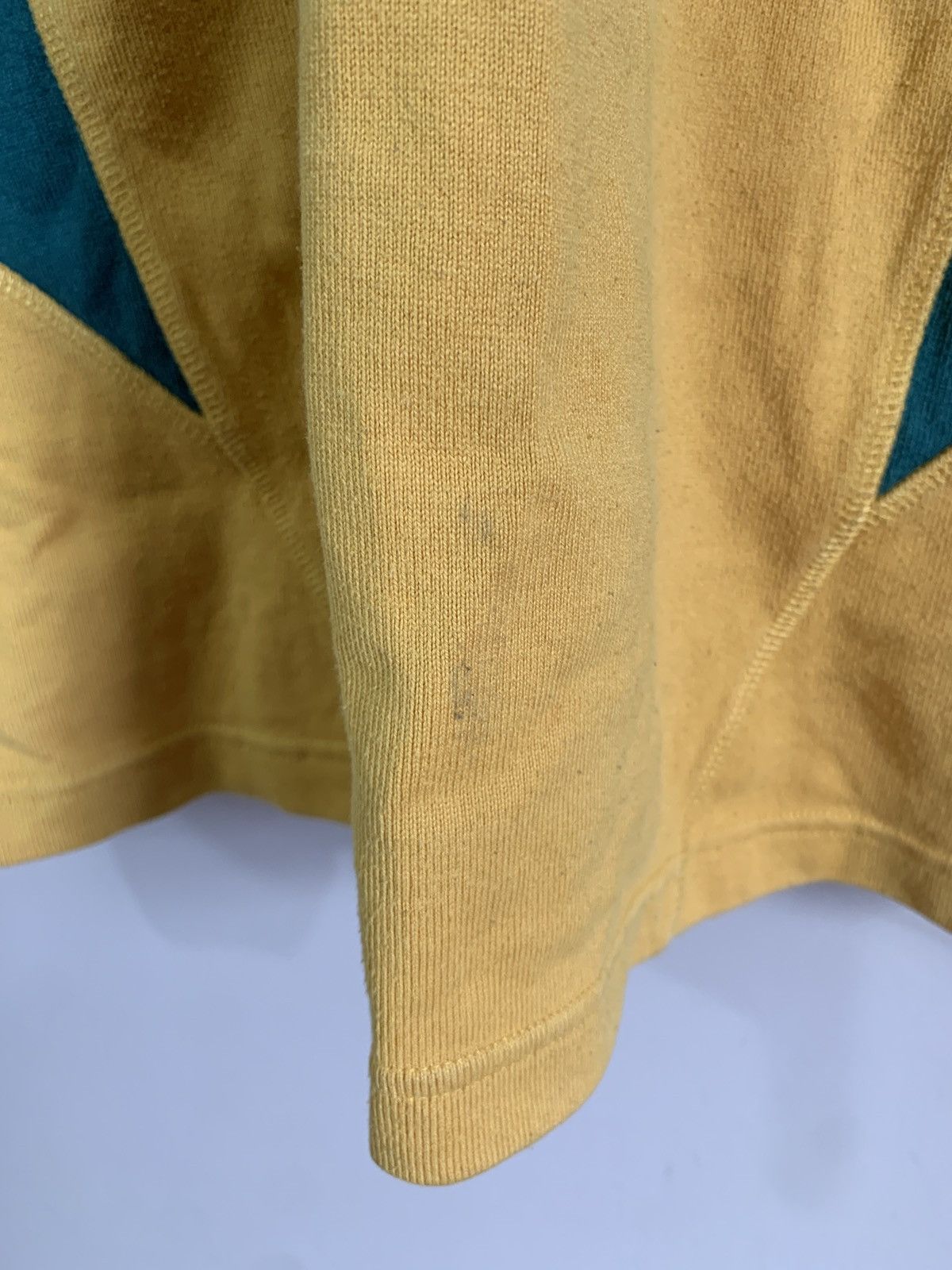 Canterbury of New Zealand × Vintage Australia Home Rugby Union Shirt Canterbury Jersey Size M Size US M / EU 48-50 / 2 - 10 Thumbnail