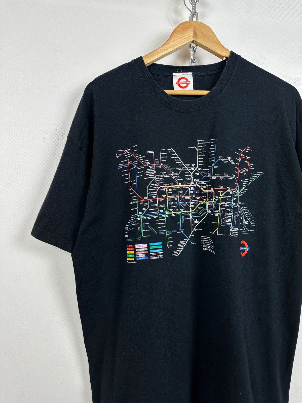 Vintage Vintage Underground London Subway Map T-Shirt Size US XL / EU 56 / 4 - 3 Thumbnail