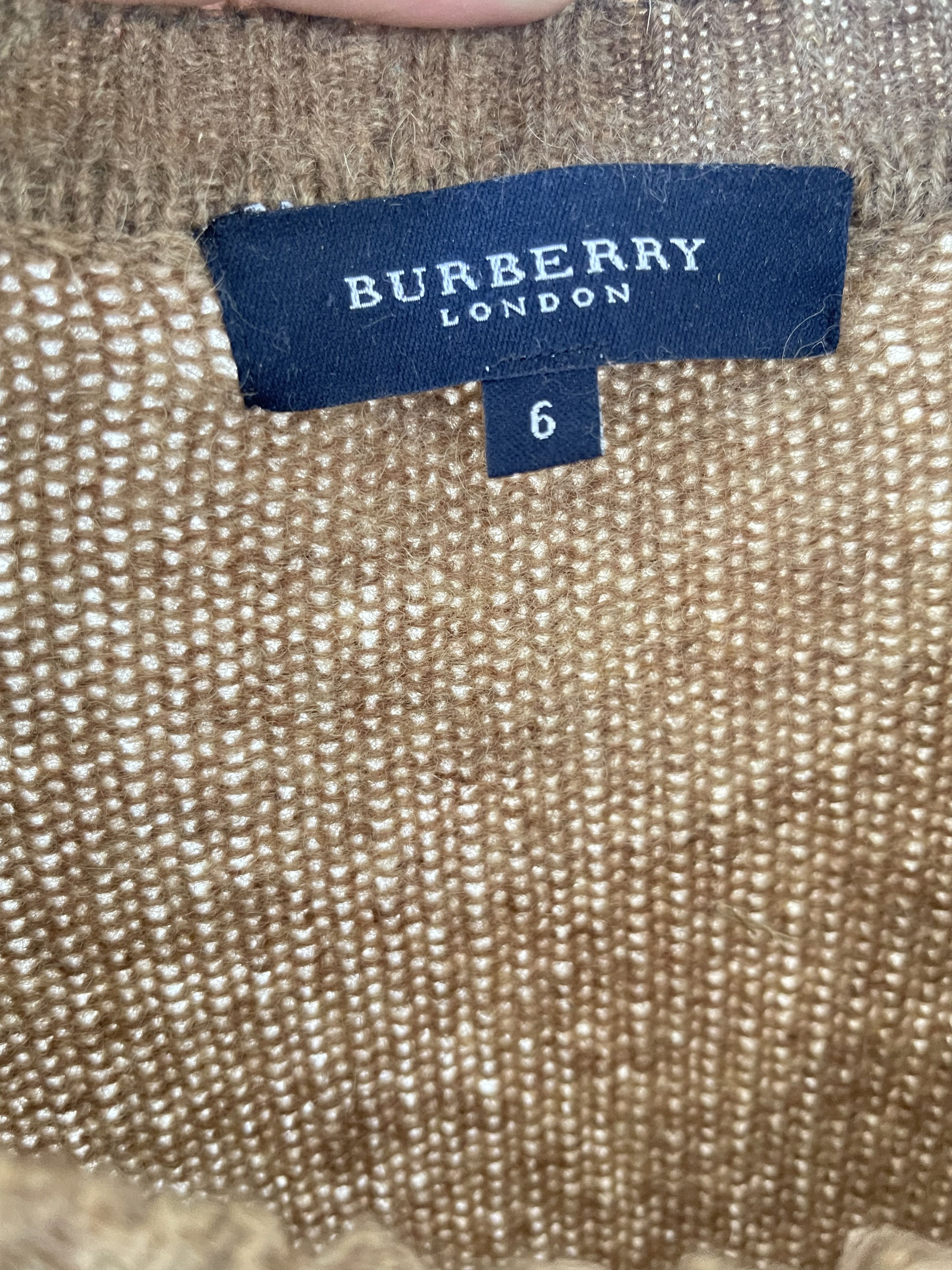 Burberry 🔥Burberry knitted heavy wool jumper sweater camel size M Size US M / EU 48-50 / 2 - 8 Thumbnail