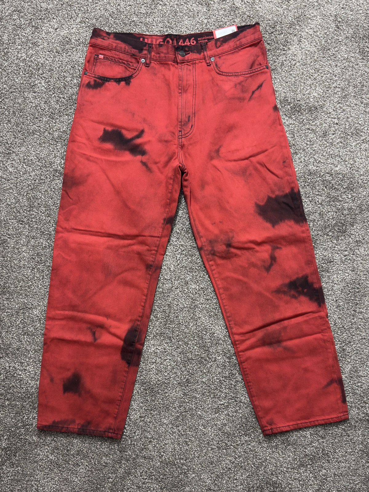 Hugo Boss New Hugo Boss loose fit 446 size 34W/32L Size US 34 / EU 50 - 1 Thumbnail