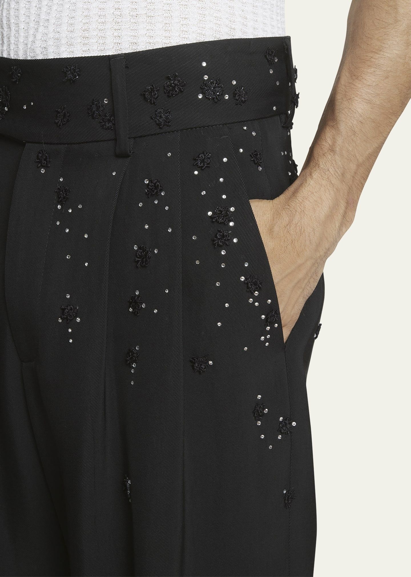 Amiri o1s1wg110425 Beaded Floral Skater Shorts in Black Size US 30 / EU 46 - 5 Thumbnail