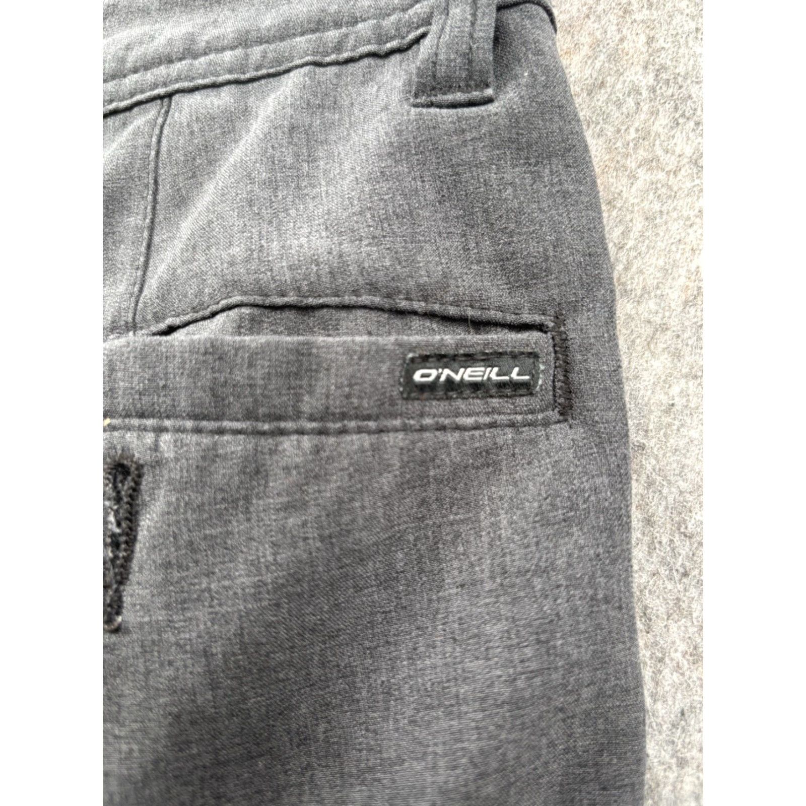 O'Neill O’Neill Men’s Gray Shorts Size 34 Classic Fit Pockets Casual Chino 9in Inseam Size US 34 / EU 50 - 8 Thumbnail