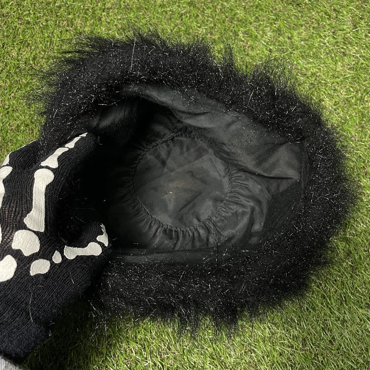 Vintage Vintage Y2K Skeleton Hand Beanie Fuzzy Mohair Black Grunge O Size ONE SIZE - 4 Thumbnail