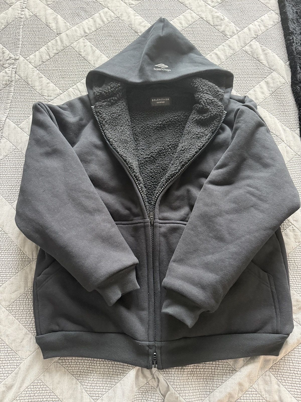Balenciaga Balenciaga 3B Sherpa Hoodie Size US L / EU 52-54 / 3 - 1 Thumbnail