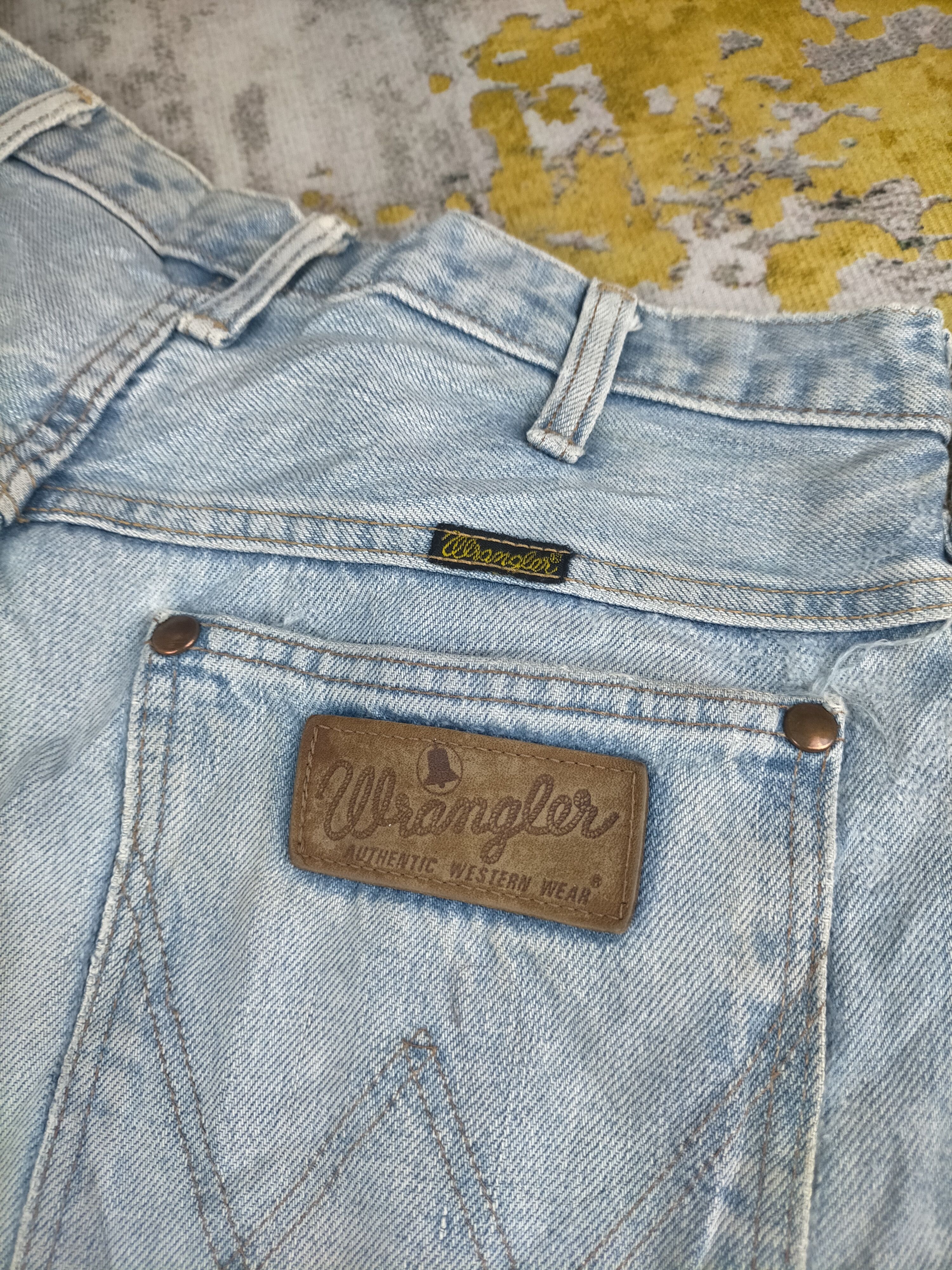 Wrangler 🔥 Vintage Wrangler Grunge Light Wash Distressed Jeans Size US 28 / EU 44 - 6 Thumbnail