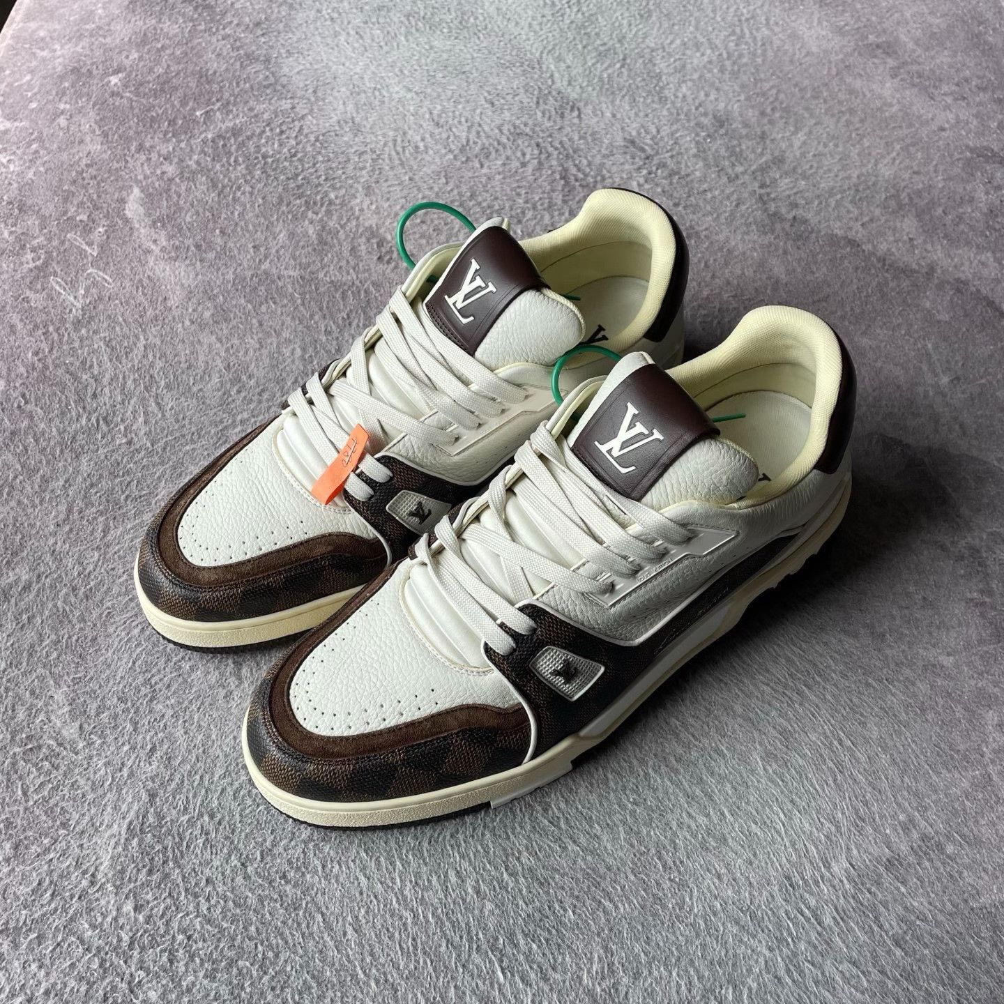 Louis Vuitton Louis Vuitton Training Multi Lowtop Sneakers 44 Men Size US 10.5 / EU 43-44 - 1 Thumbnail