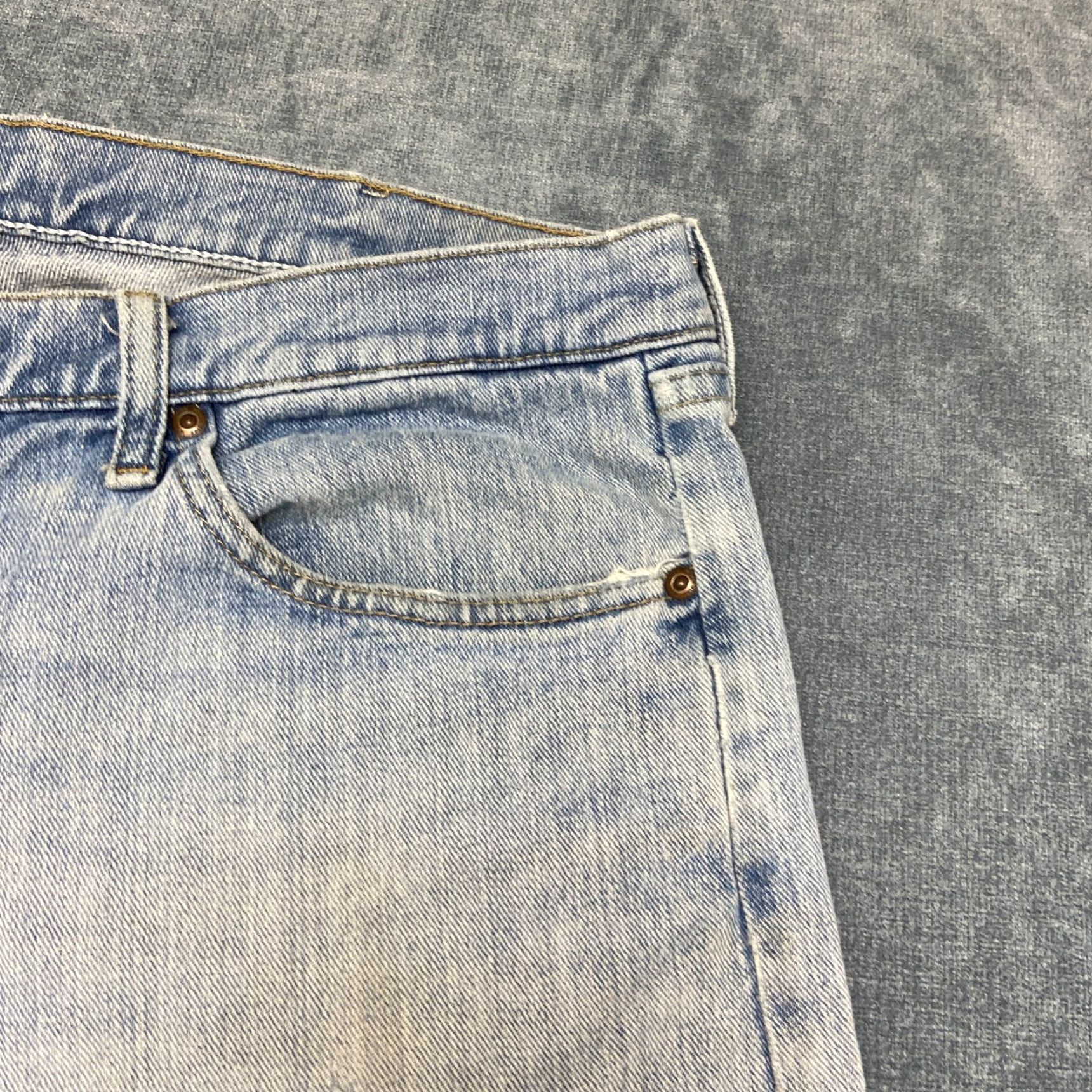 Wrangler Wrangler Jeans Mens 36x32 Blue Denim Cotton Distressed Light Wash Regular Fit Jeans Size US 36 / EU 52 - 4 Thumbnail
