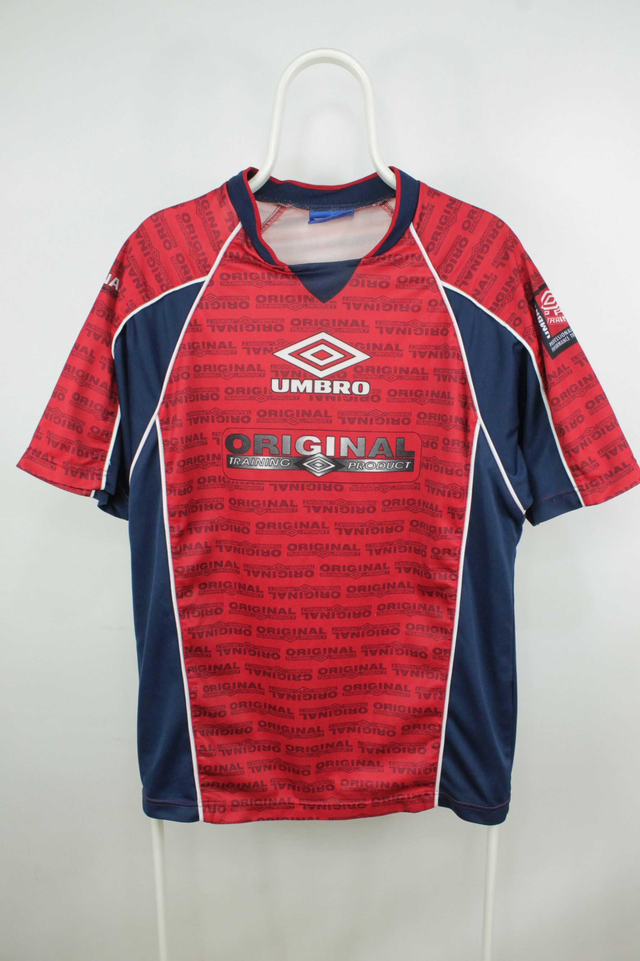 Umbro Vintage Umbro Pro Training Red Monogram T-Shirt Size US M / EU 48-50 / 2 - 1 Thumbnail