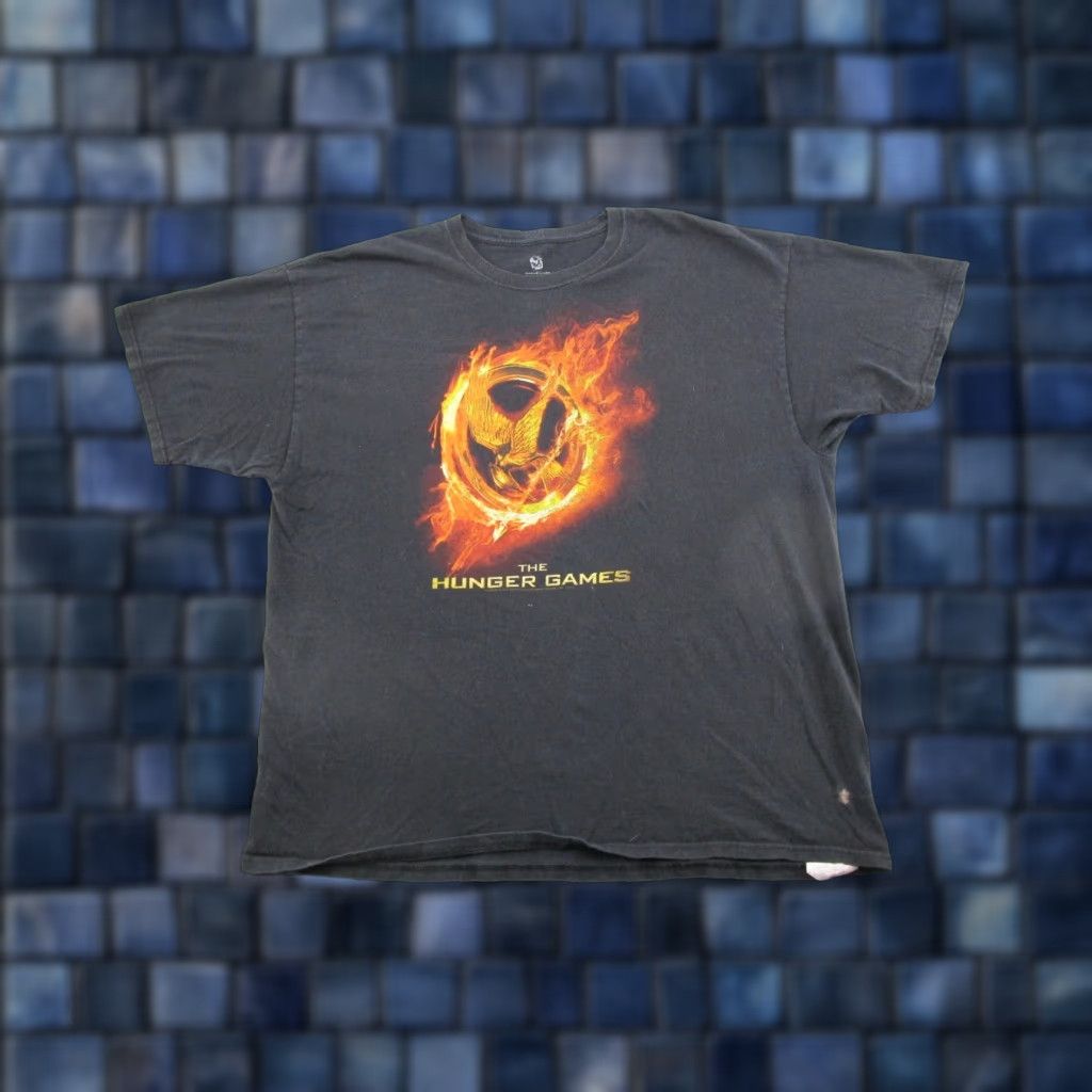 Vintage 2012 Hunger Games Movie Promo T-Shirt Mens Size 2XL Graphic Used Read Size US XXL / EU 58 / 5 - 1 Thumbnail