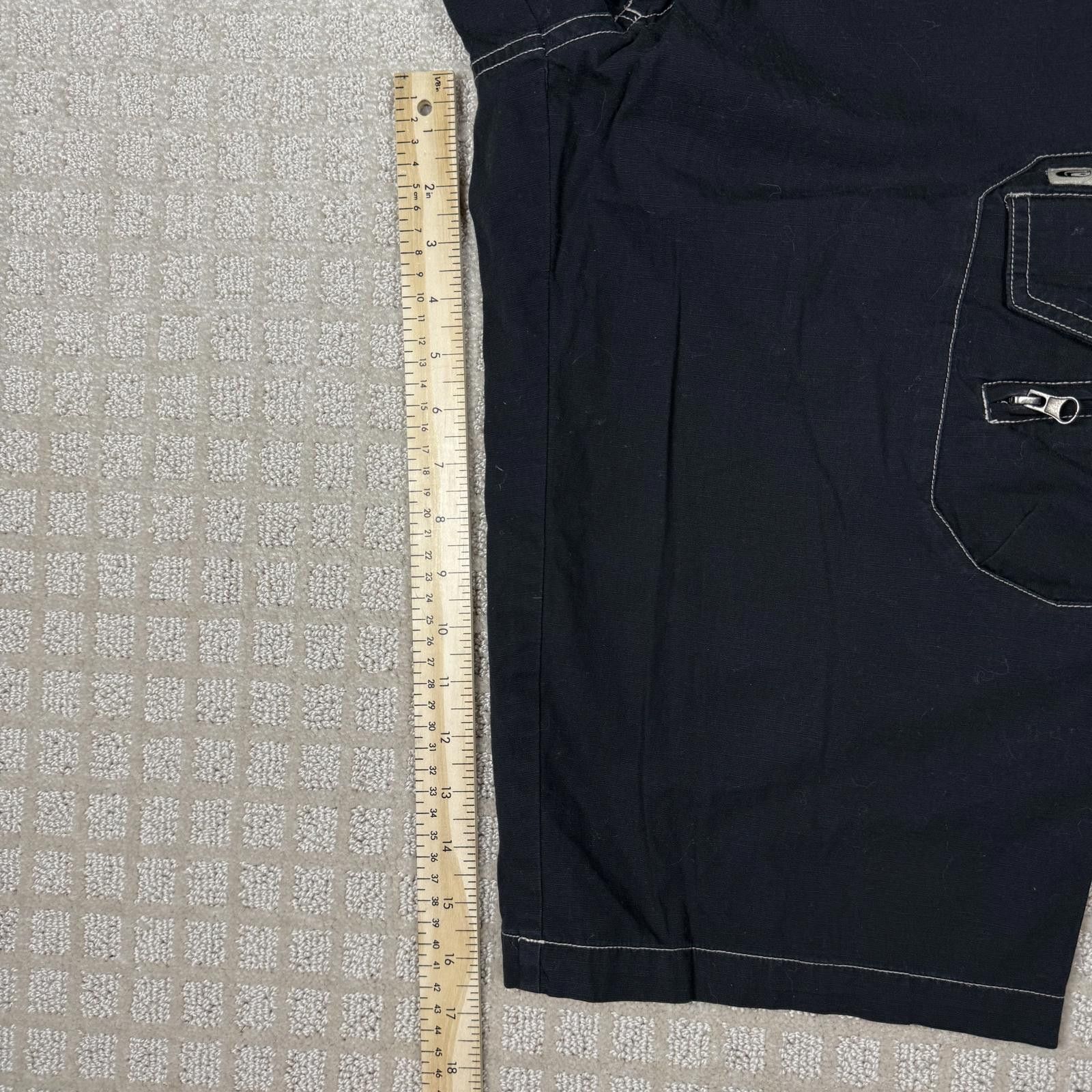 Point Zero Y2K Point Zero Baggy Cargo Shorts 31 Black Size US 31 - 4 Thumbnail