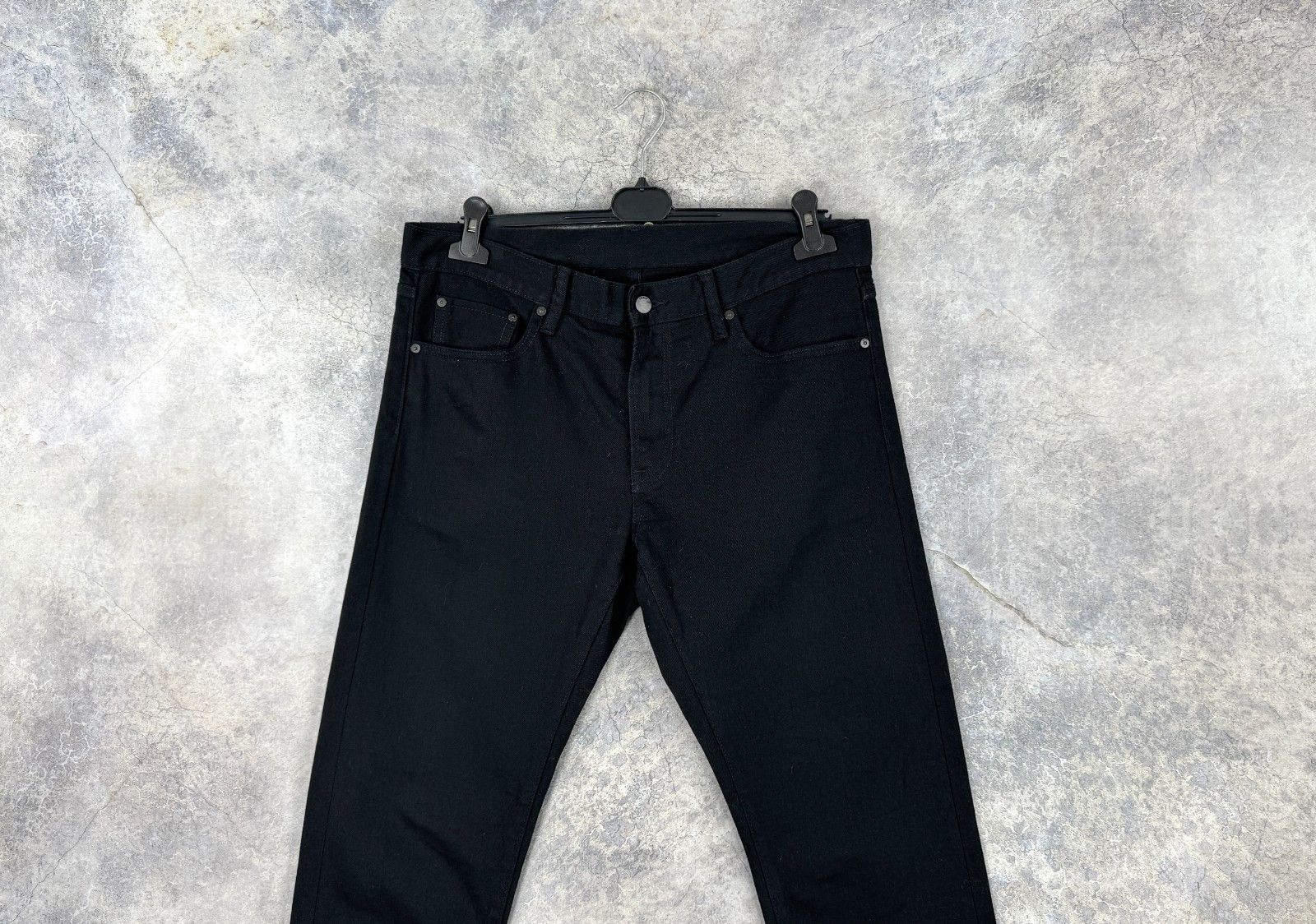Uniqlo Uniqlo Red Selvedge Denim Black Jeans W31 L32 Size US 31 - 2 Thumbnail