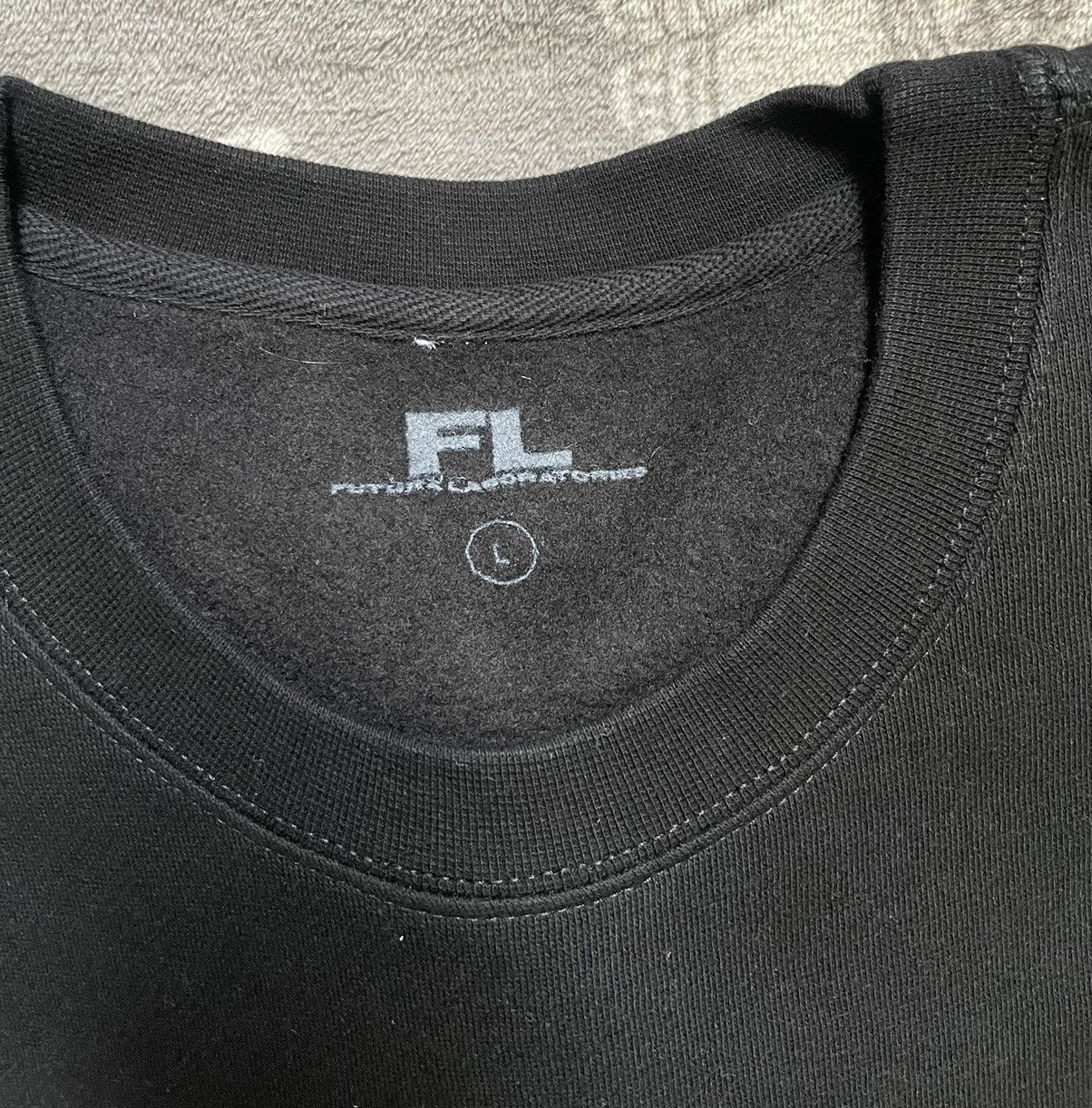 Futura Futura Laboratories crewneck box logo Size US L / EU 52-54 / 3 - 2 Thumbnail