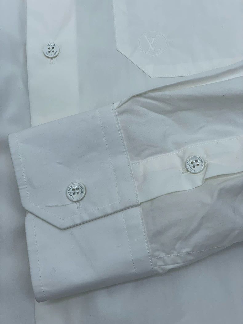 Louis Vuitton Louis Vuitton White wavy shirt Size US M / EU 48-50 / 2 - 4 Thumbnail