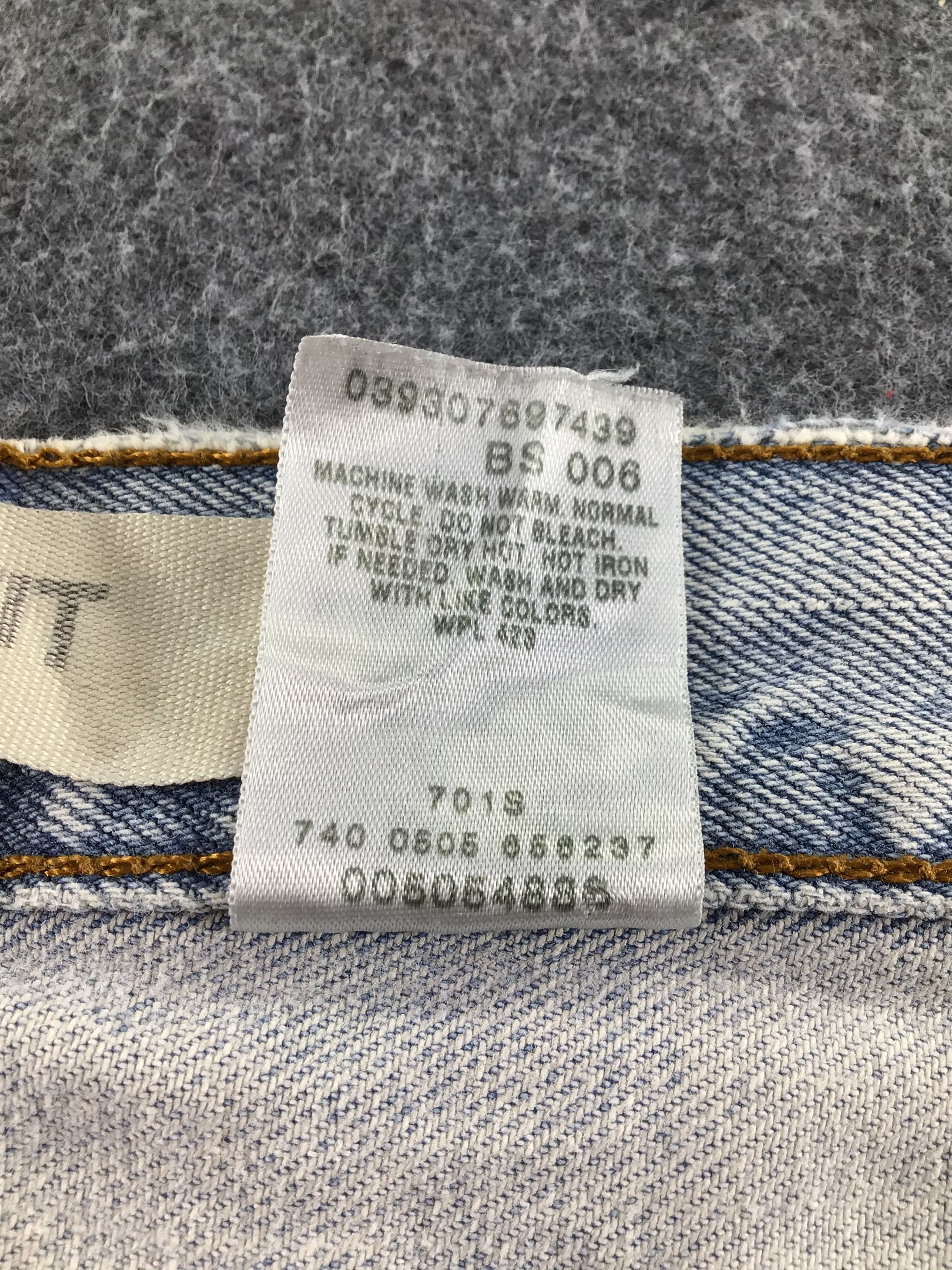 Levi's Vintage Light Wash Levis 505 Jeans-J486 Size US 34 / EU 50 - 12 Thumbnail