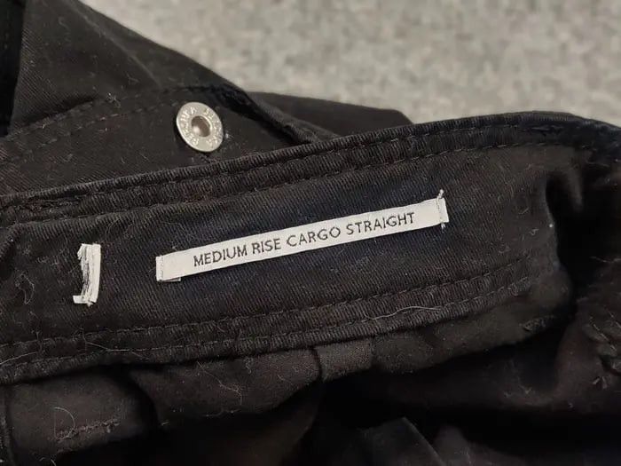 Japanese Brand Vintage Japanese Baggy Black Cotton Cargo Pants Y2K Style Size US 30 / EU 46 - 15 Thumbnail