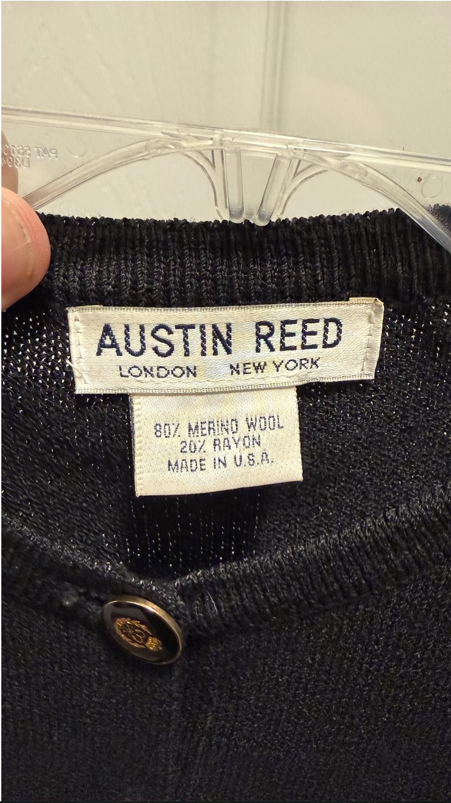 Austin Reed Vintage Austin Reed Merino Wool Cardigan Sz S USA Size S / US 4 / IT 40 - 2 Thumbnail