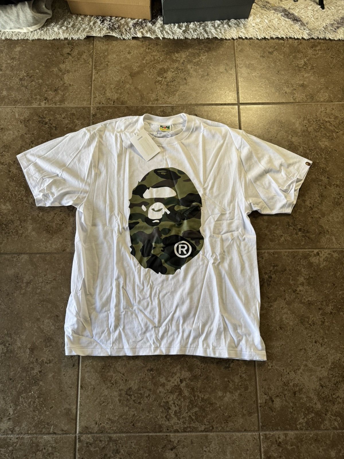 Bape BAPE 1ST Camo Big Ape Head Tee White Size US XXL / EU 58 / 5 - 1 Thumbnail