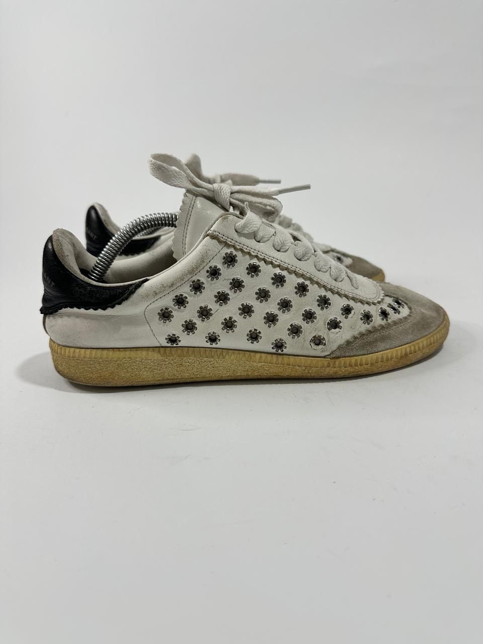 Isabel Marant Isabel Marant Bryce Eyelet Studded White Sneakers EU38 Size US 8 / IT 38 - 2 Thumbnail