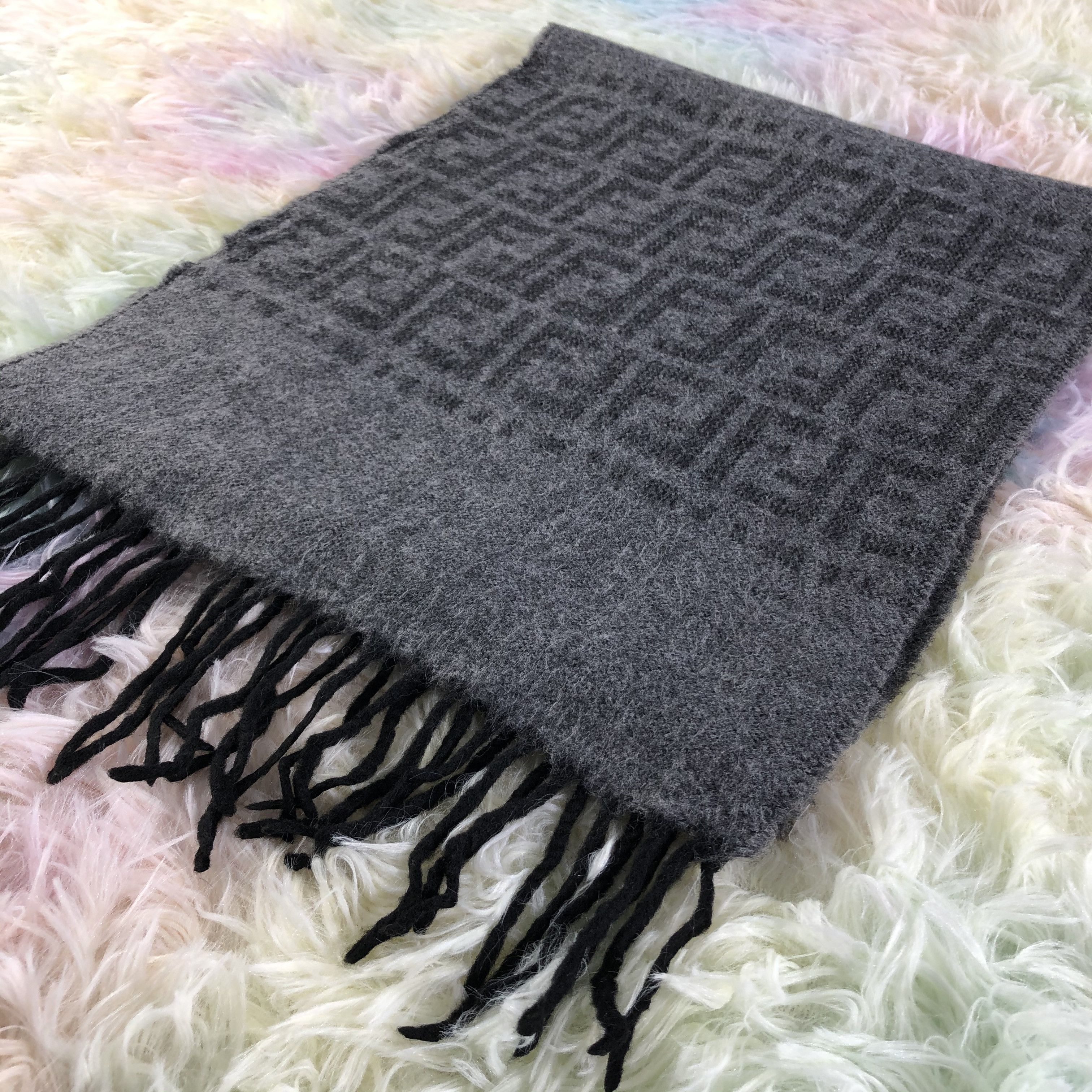 Vintage Fendi Scarf / Muffler / Neckwear Size ONE SIZE - 3 Thumbnail