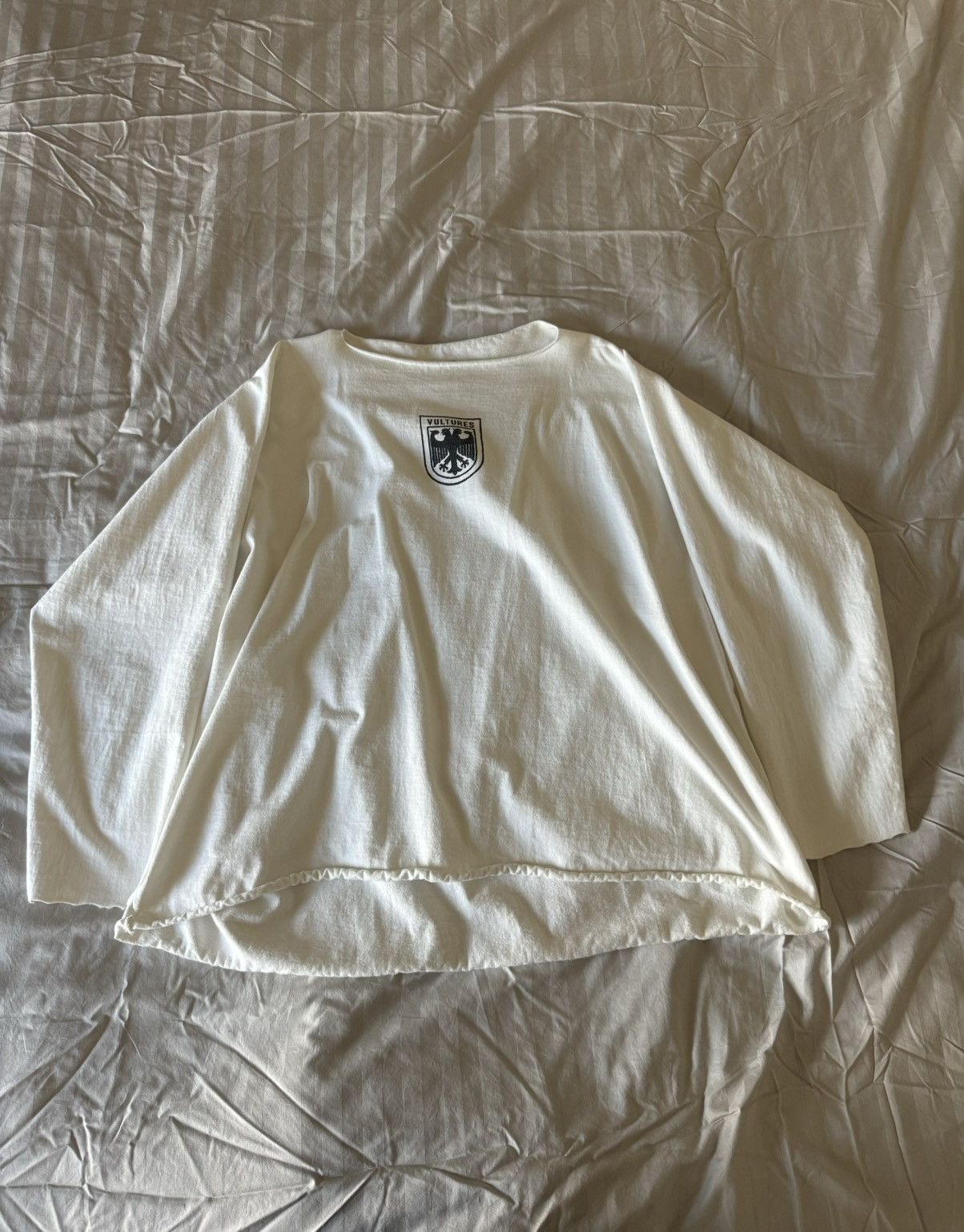 Yeezy Yeezy vultures shirt Size US M / EU 48-50 / 2 - 1 Thumbnail