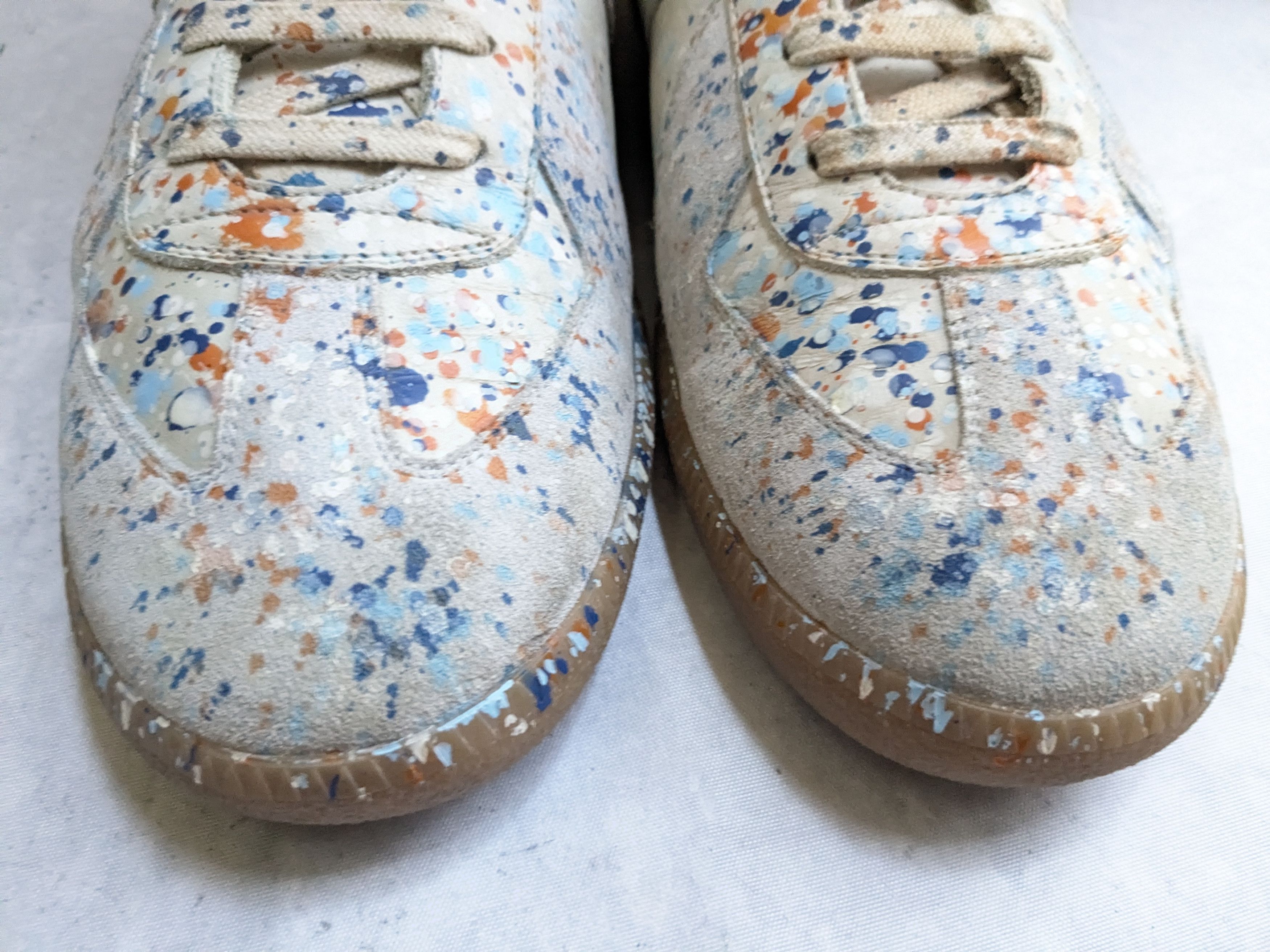Maison Margiela Maison Margiela Replica GAT Paint Splatter 12 45 Low Top Gum Size US 12 / EU 45 - 3 Thumbnail