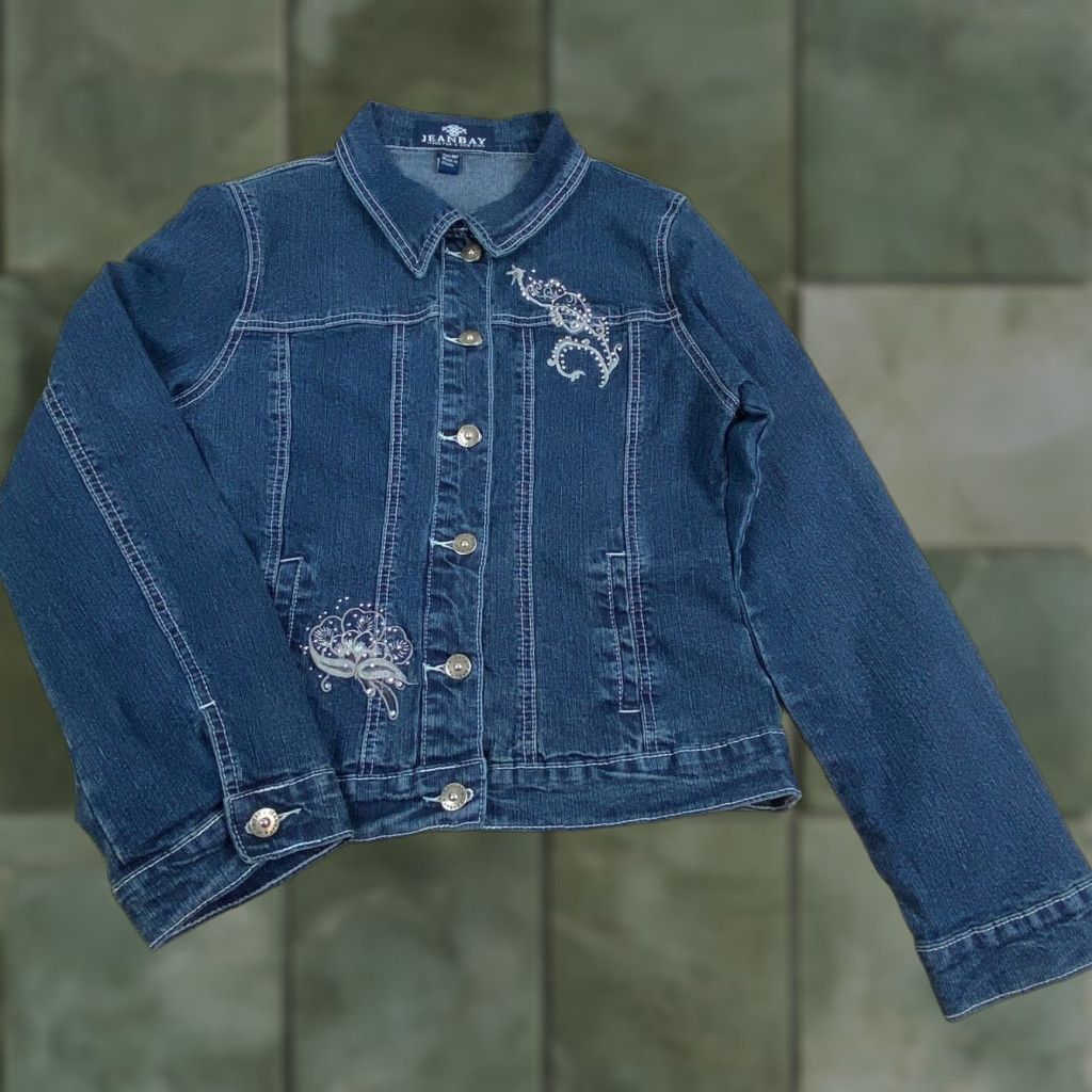 Vintage Jeanbay Womens Denim Jacket Medium Blue Petite Embellished Jean Medium Size M / US 6-8 / IT 42-44 - 1 Thumbnail