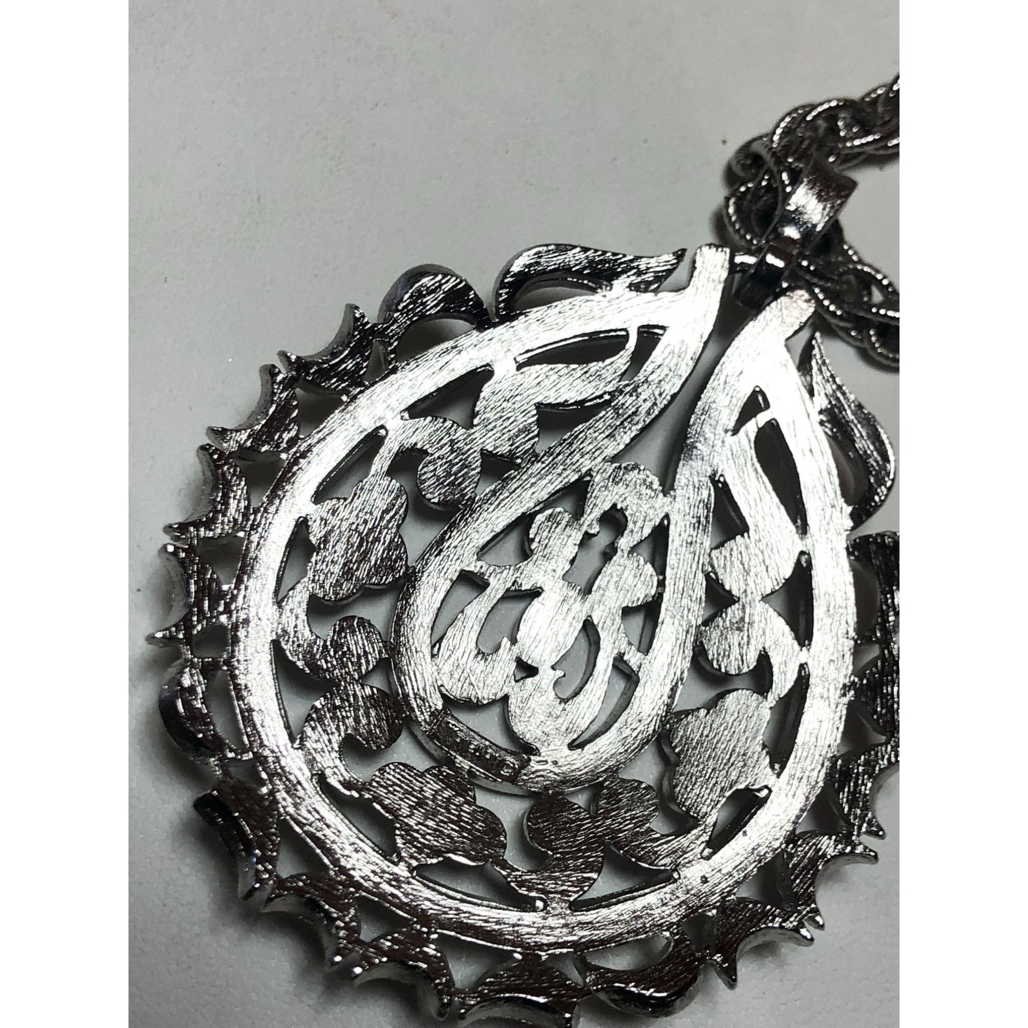 Vintage Vintage Trifari Silver Tone Large Filigree Pendant Chain Nec Size ONE SIZE - 4 Thumbnail