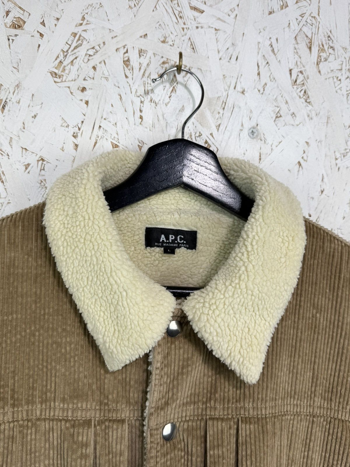 A.P.C. APC Shearling Ribbed Corduroy Sherpa Jacket Size L Beige Size US L / EU 52-54 / 3 - 3 Thumbnail