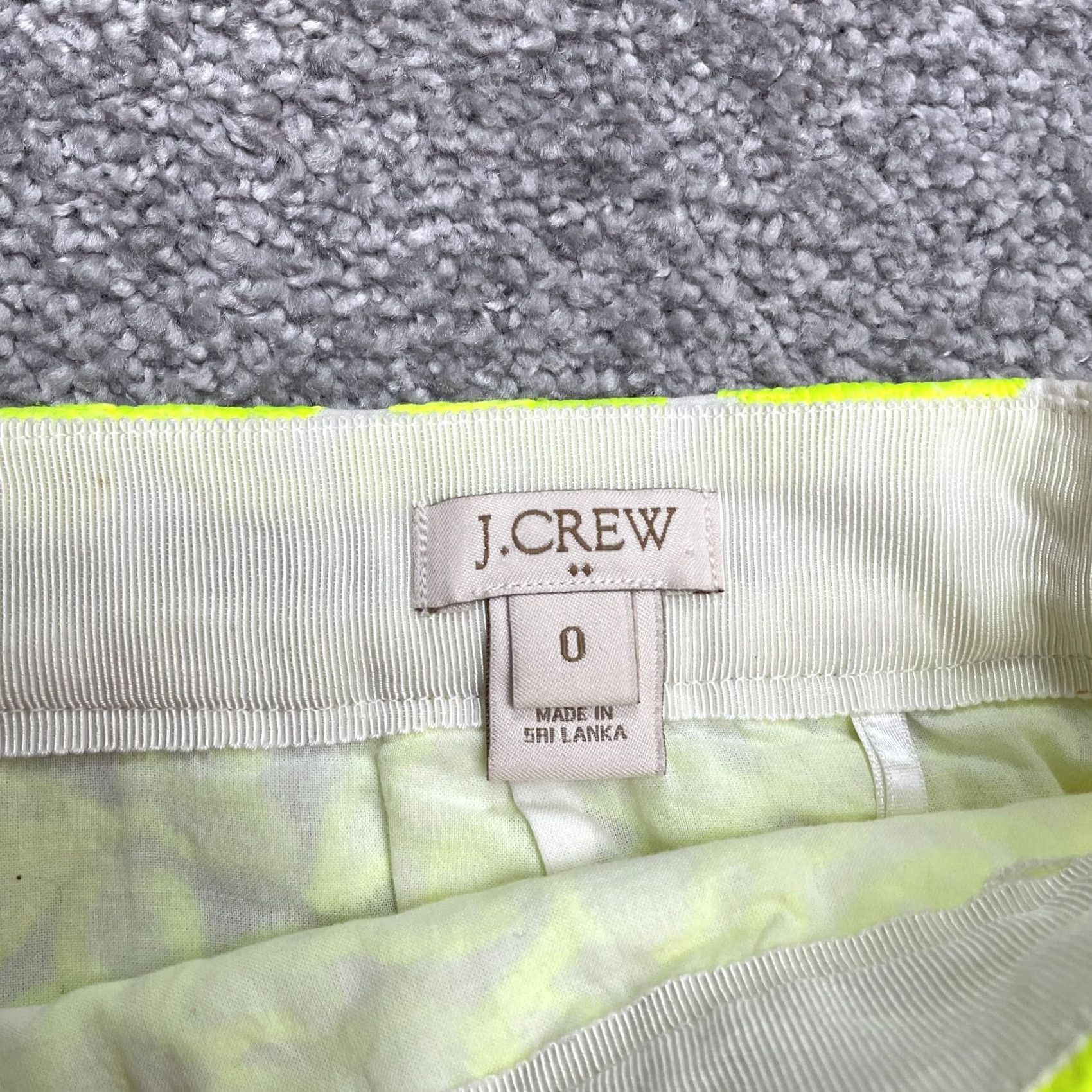 J.Crew J.Crew Embroidered Short Mini Pencil Skirt Womens 0 Neon Yellow Floral Casual Size 25" / US 0 / IT 36 - 6 Thumbnail