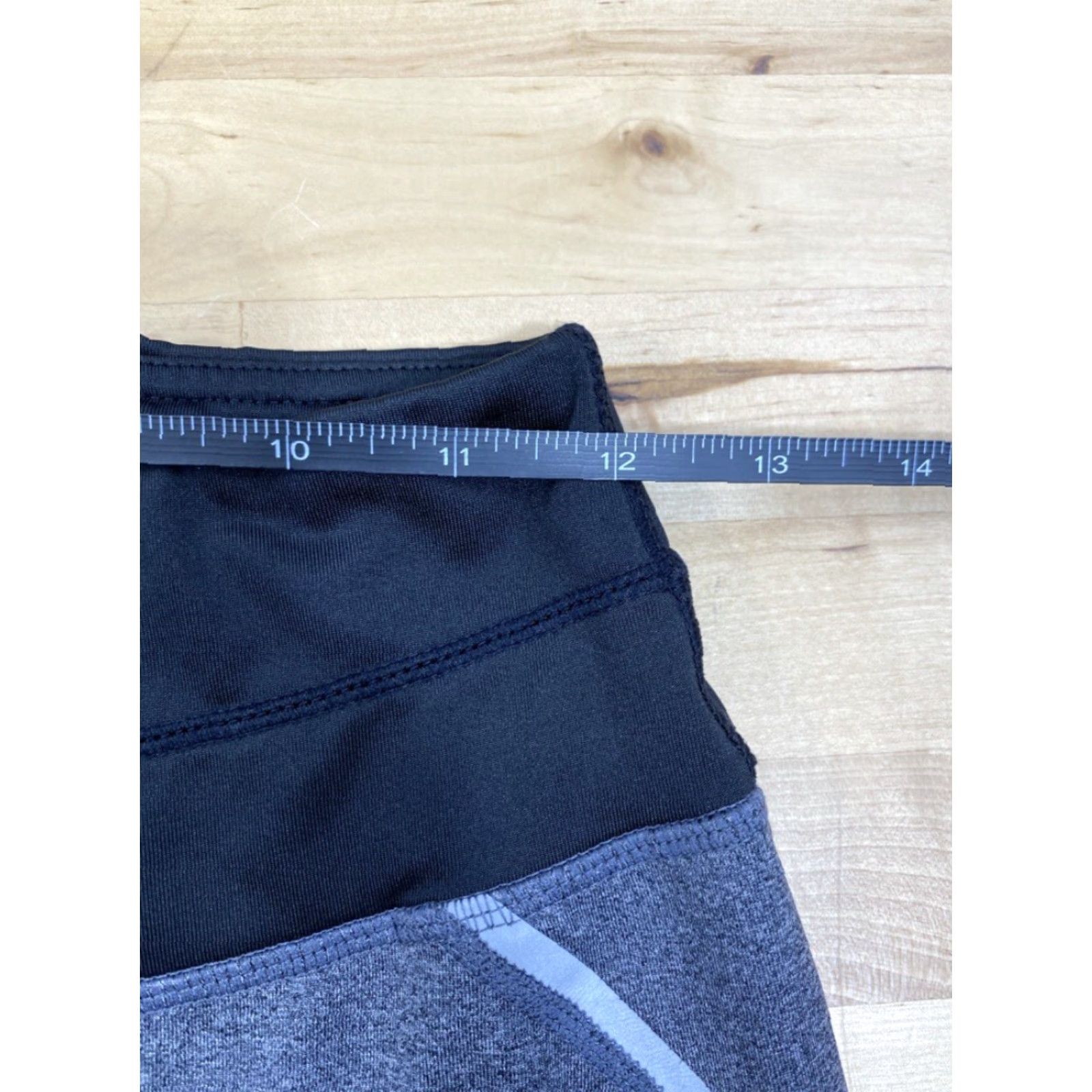 Reebok Reebok Activewear Capri Leggings S Black/Gray Capris Women Size 28" / US 6 / IT 42 - 4 Thumbnail