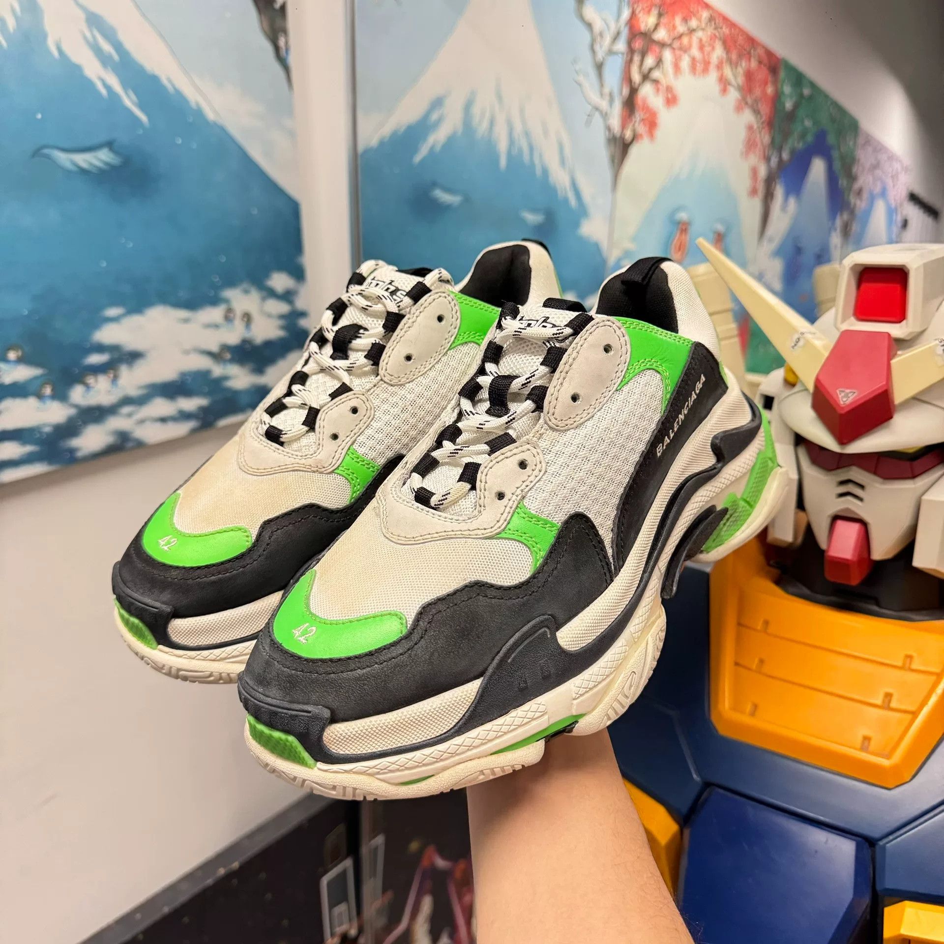 Balenciaga Balenciaga Triple S Green Distressed Size 42 Size US 9 / EU 42 - 1 Thumbnail