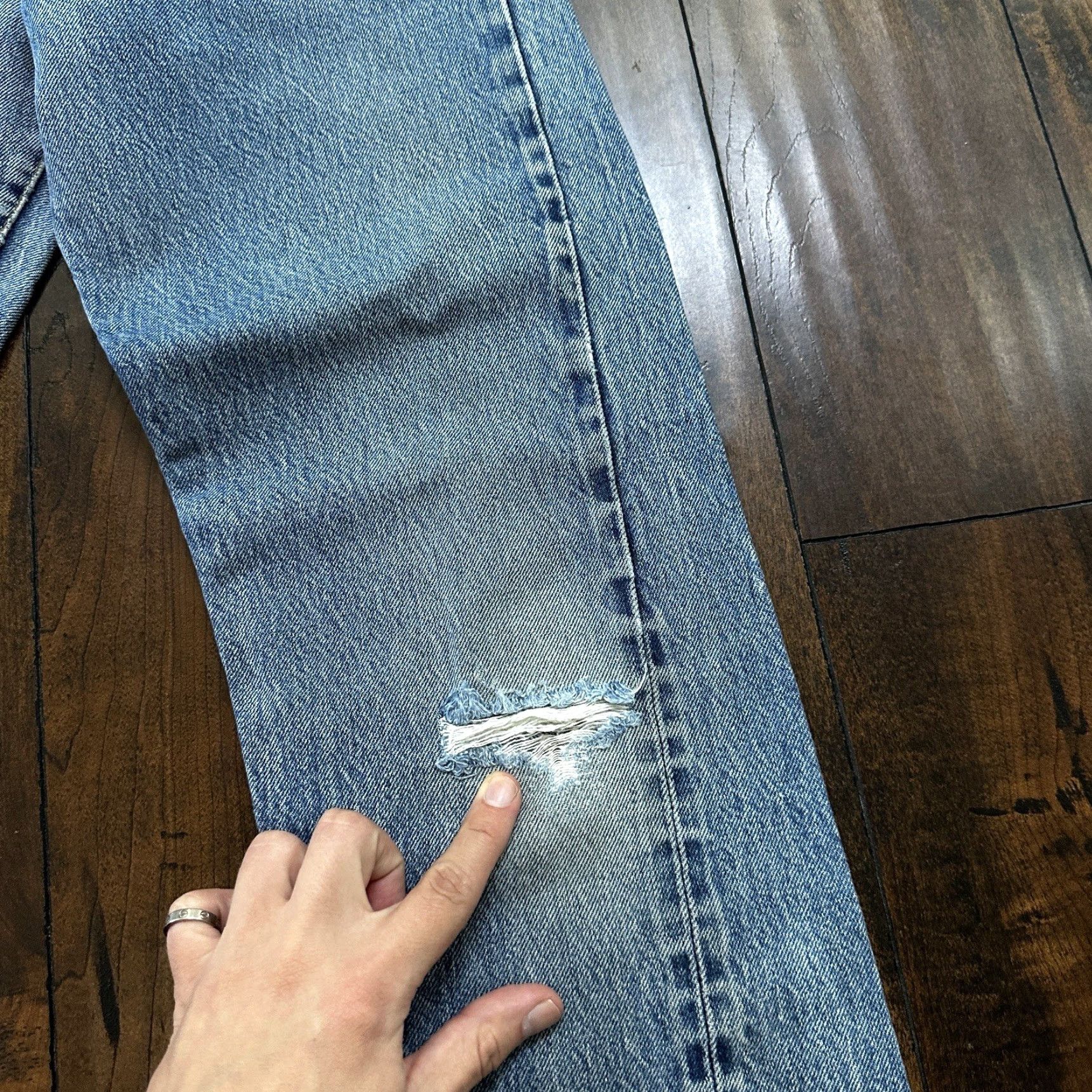 Levi's VINTAGE Levi's 501 XX Jeans 27x36 Blue Distressed 80s USA Mens Size US 27 - 5 Thumbnail