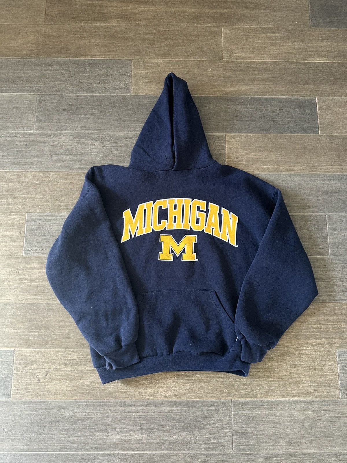 トップス RUSSELL ATHLETIC SWEAT MICHIGAN Russell Athletic Michigan Wolverines Hoodie Adult Medium